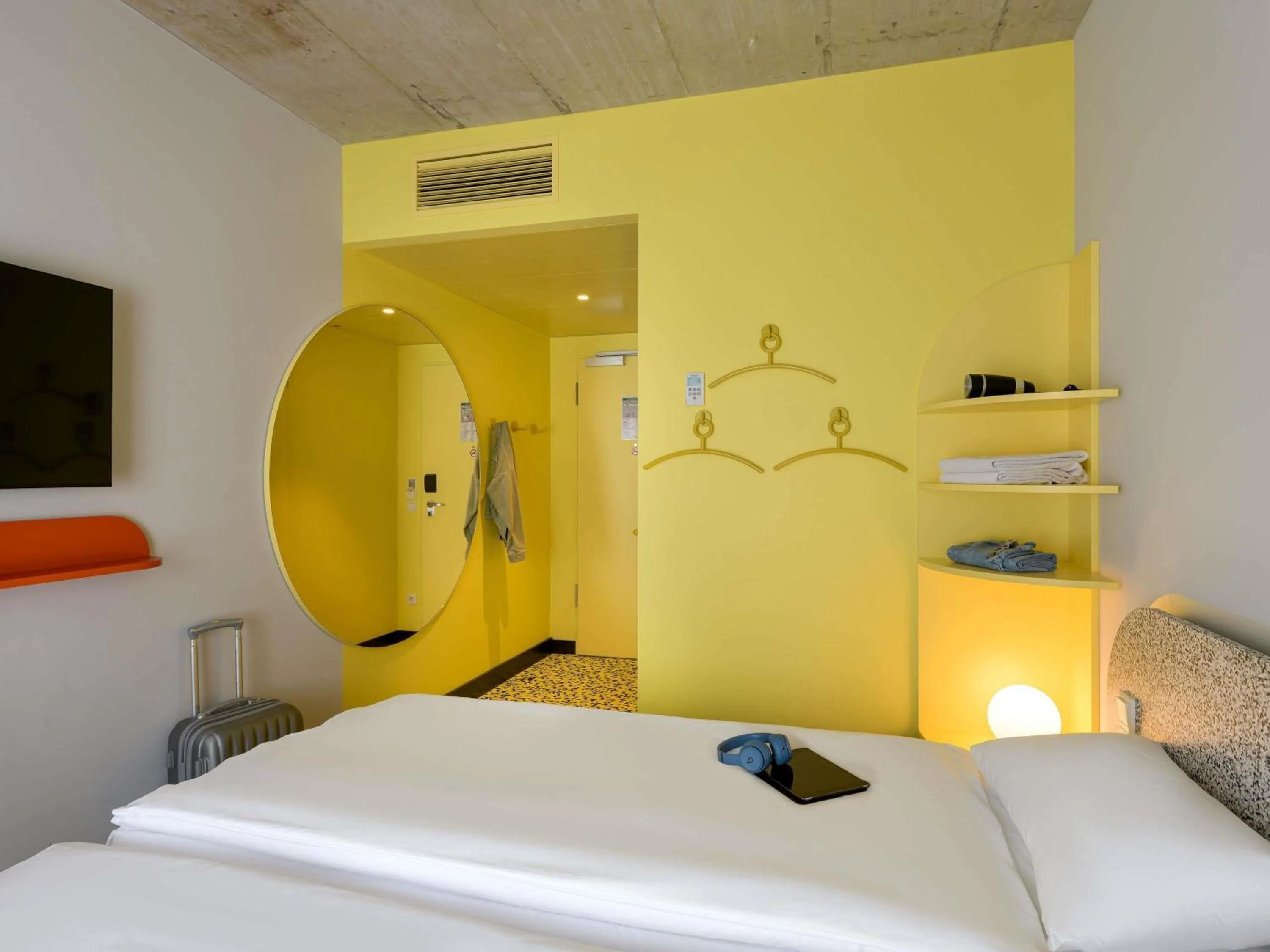 Bedroom, Bed in ibis budget Münster City