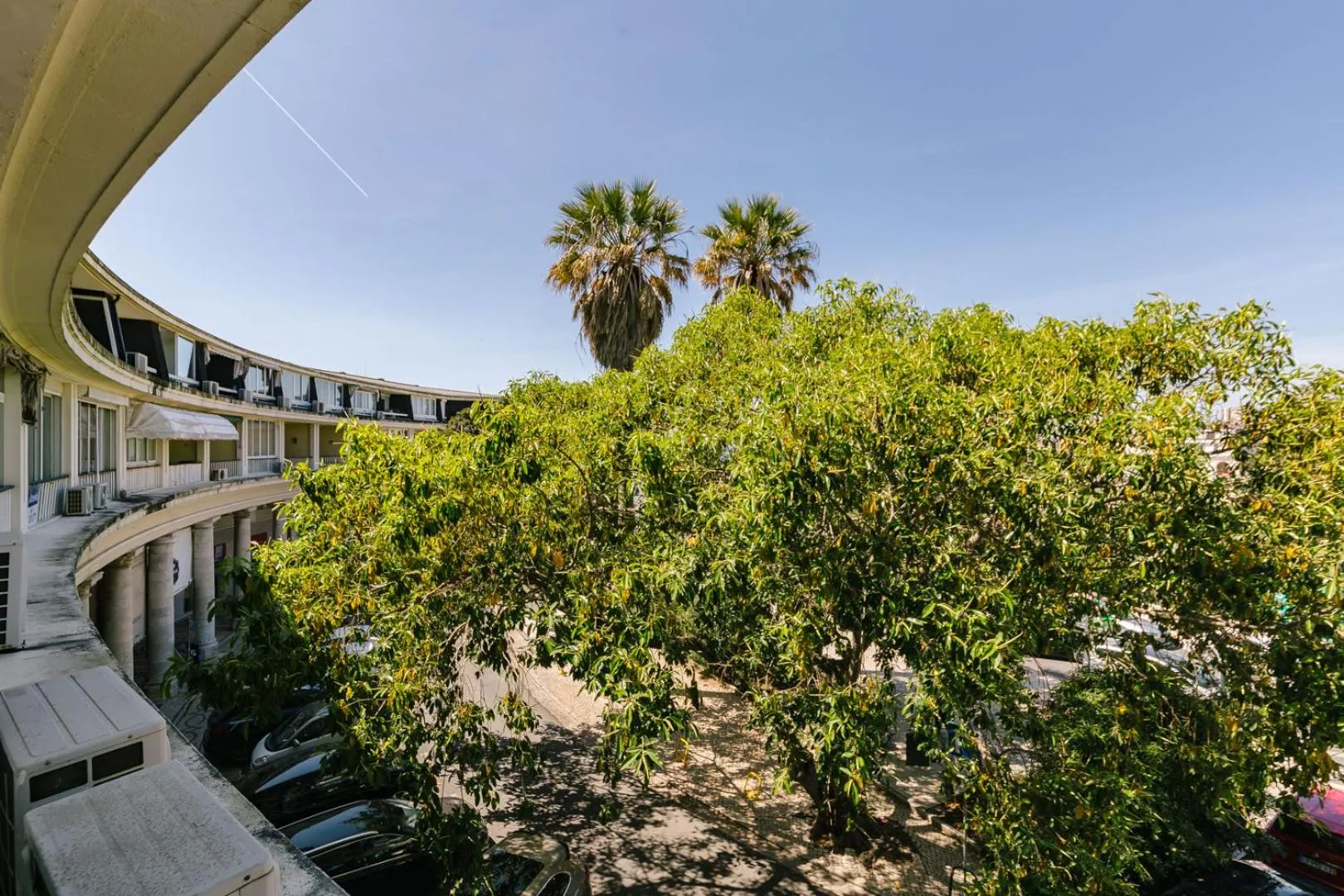 Property building in Rent4Rest Estoril Beachfront Apartments