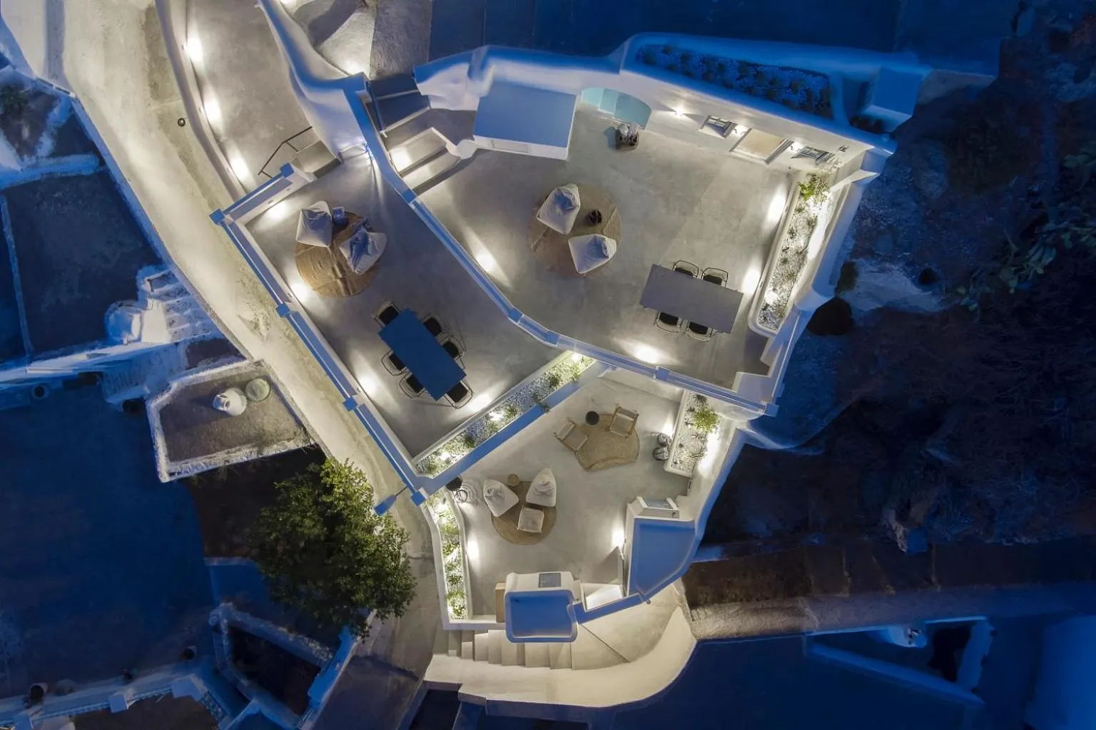 Acave Santorini Suites