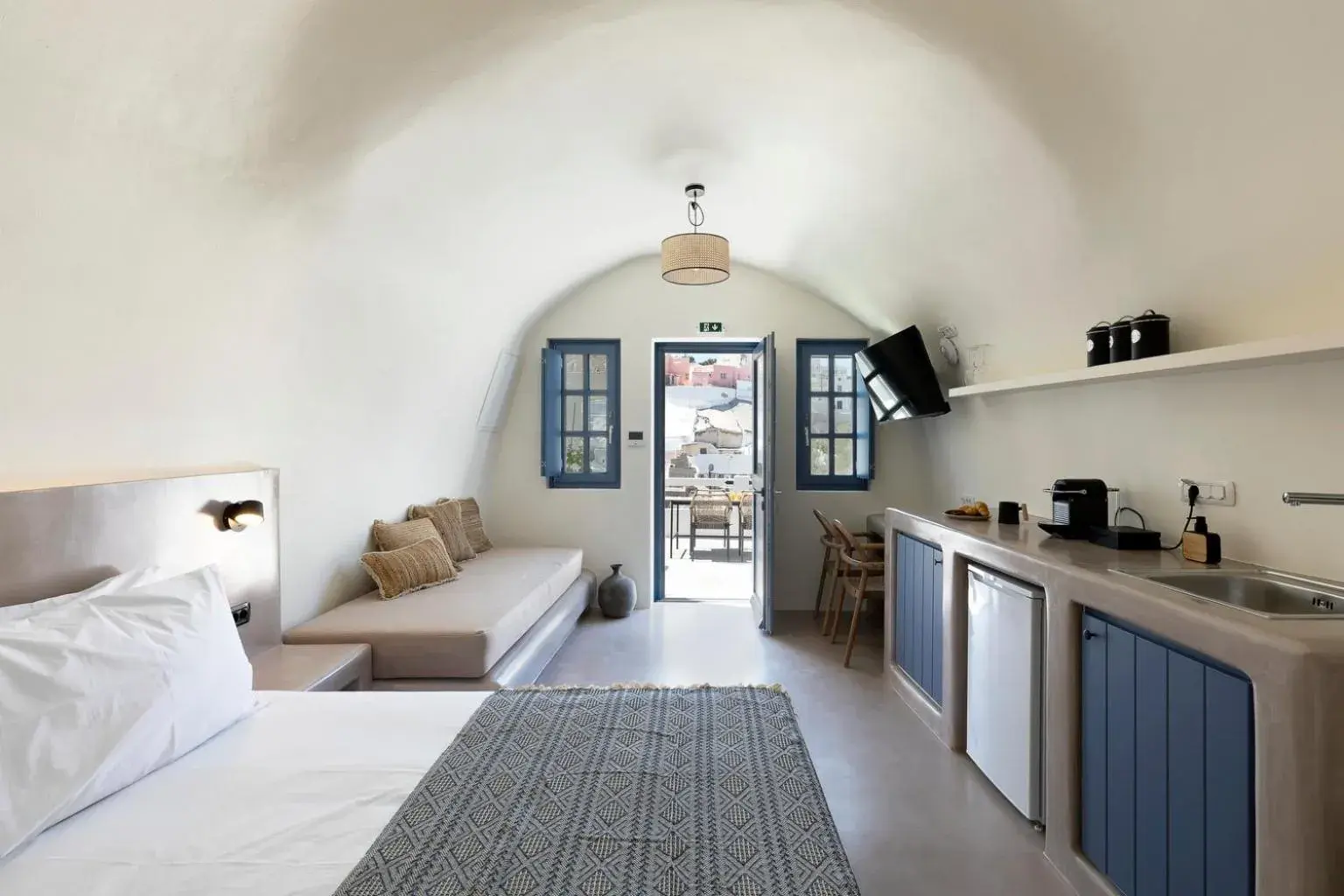 Acave Santorini Suites Acave Santorini Suites