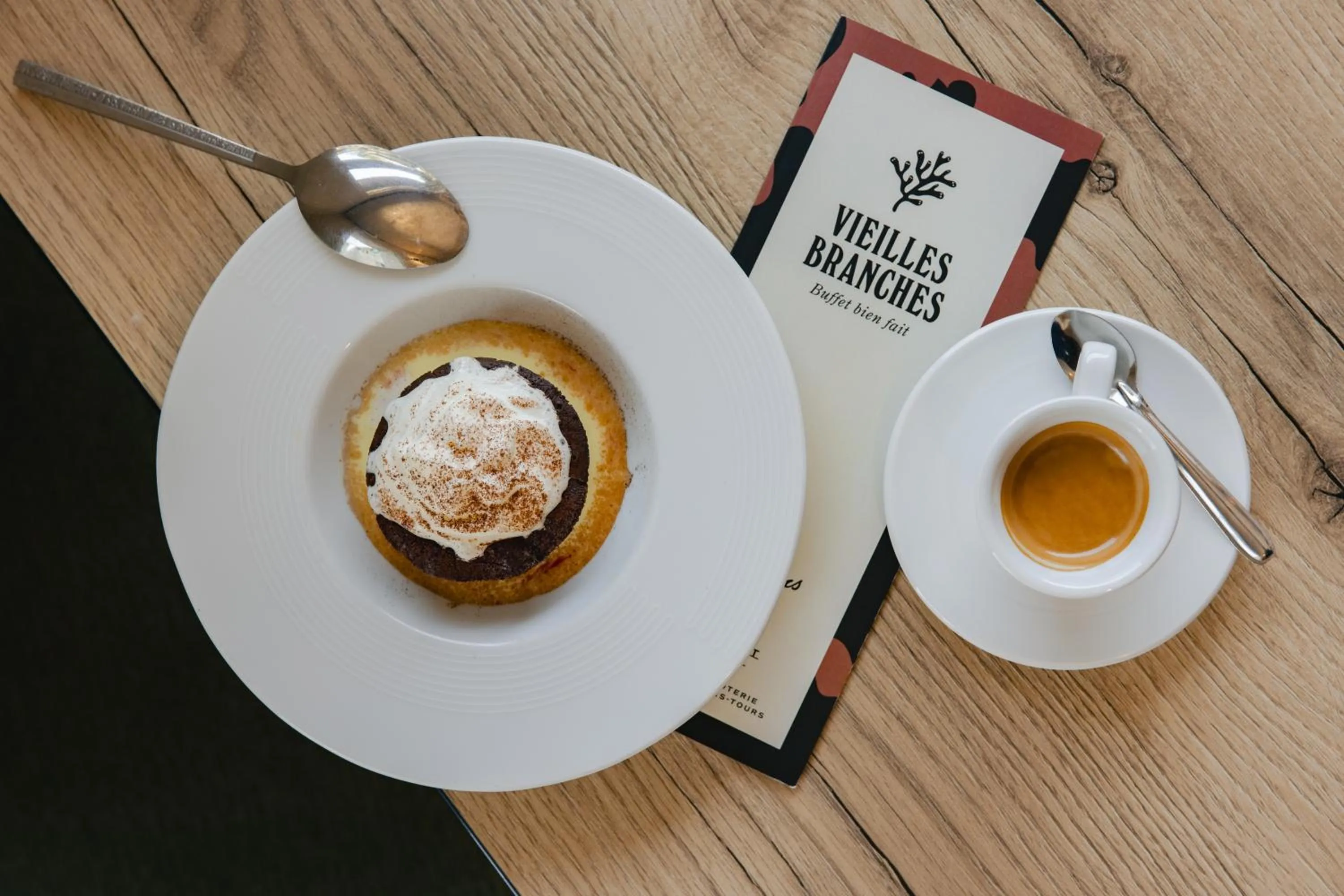 Restaurant/places to eat in Sure Hotel by Best Western Tours Sud