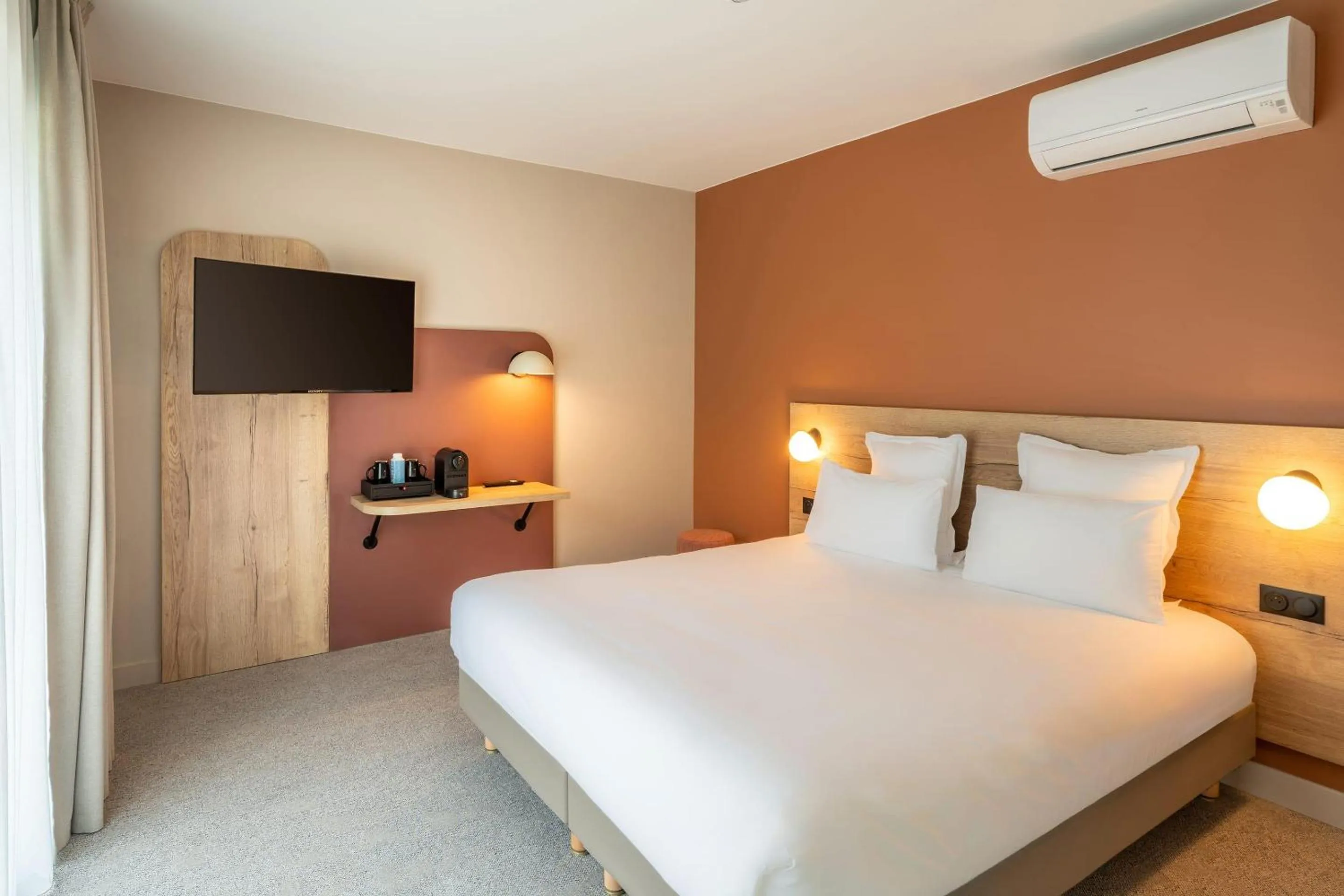 Bed in Sure Hotel by Best Western Tours Sud