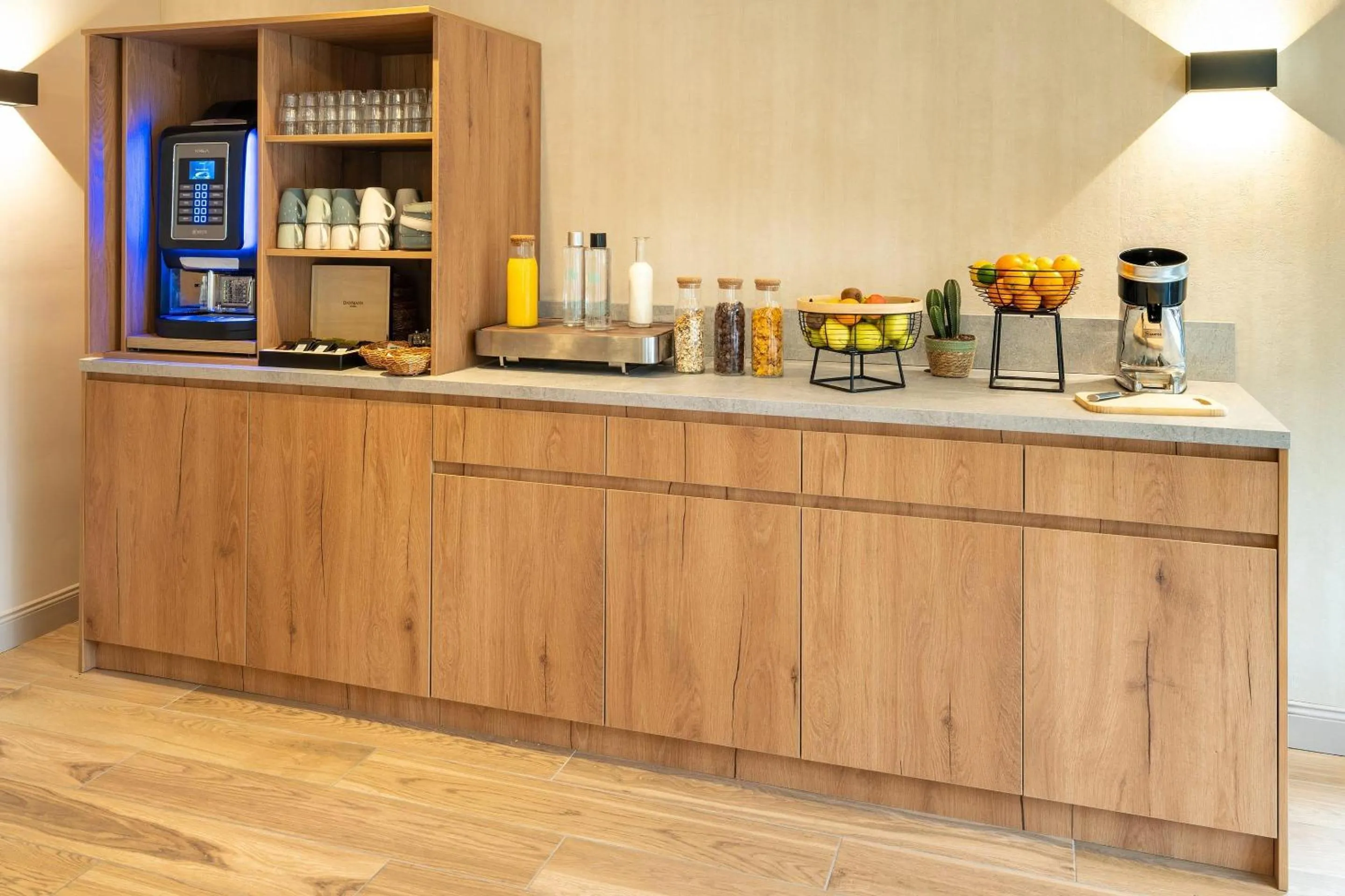 Breakfast in Sure Hotel by Best Western Tours Sud