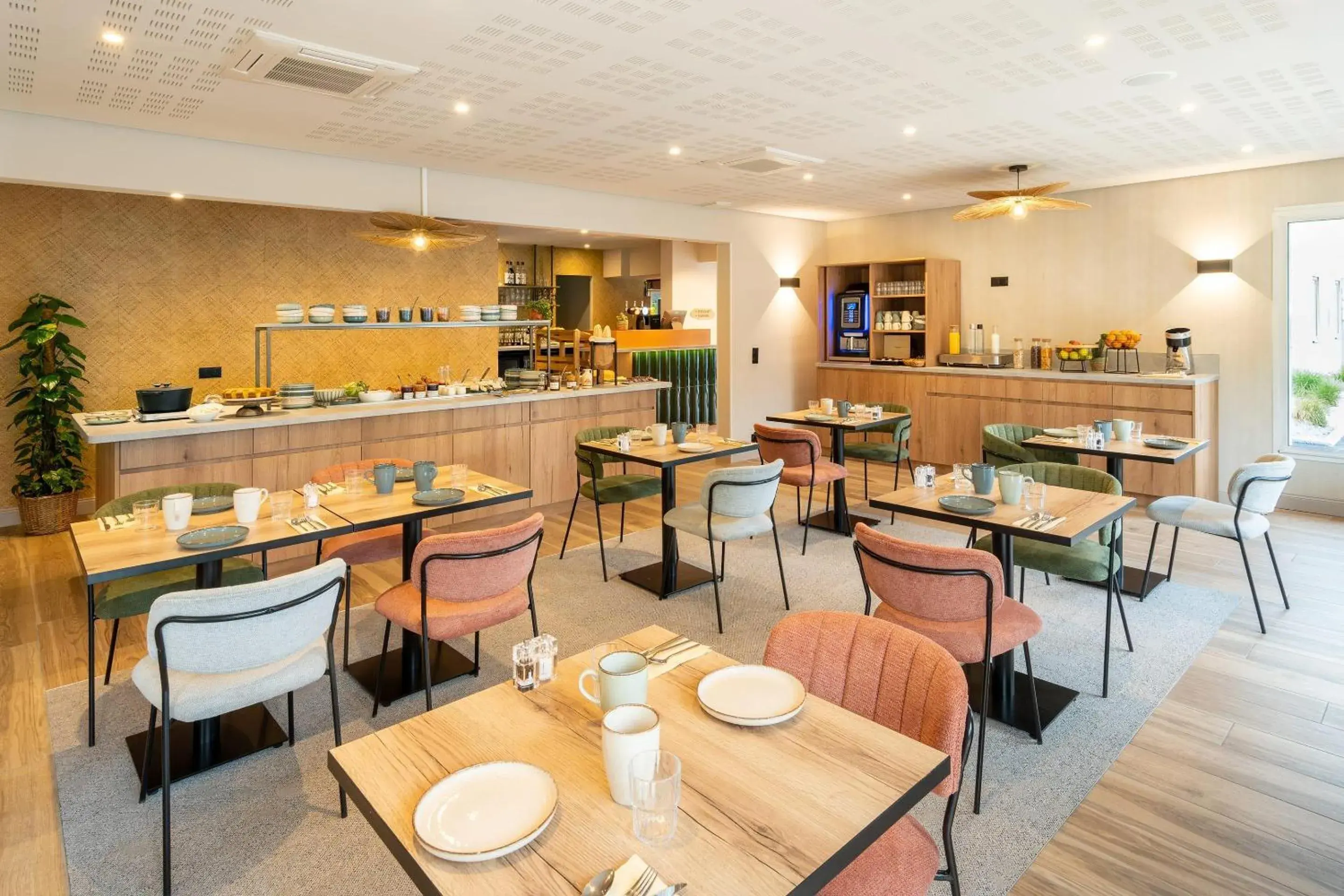 Breakfast in Sure Hotel by Best Western Tours Sud Breakfast in Sure Hotel by Best Western Tours Sud