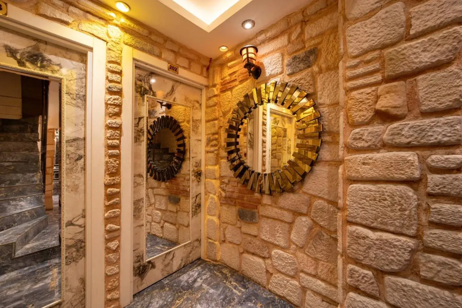 Property building in REN PLUS SUITES Property building in REN PLUS SUITES