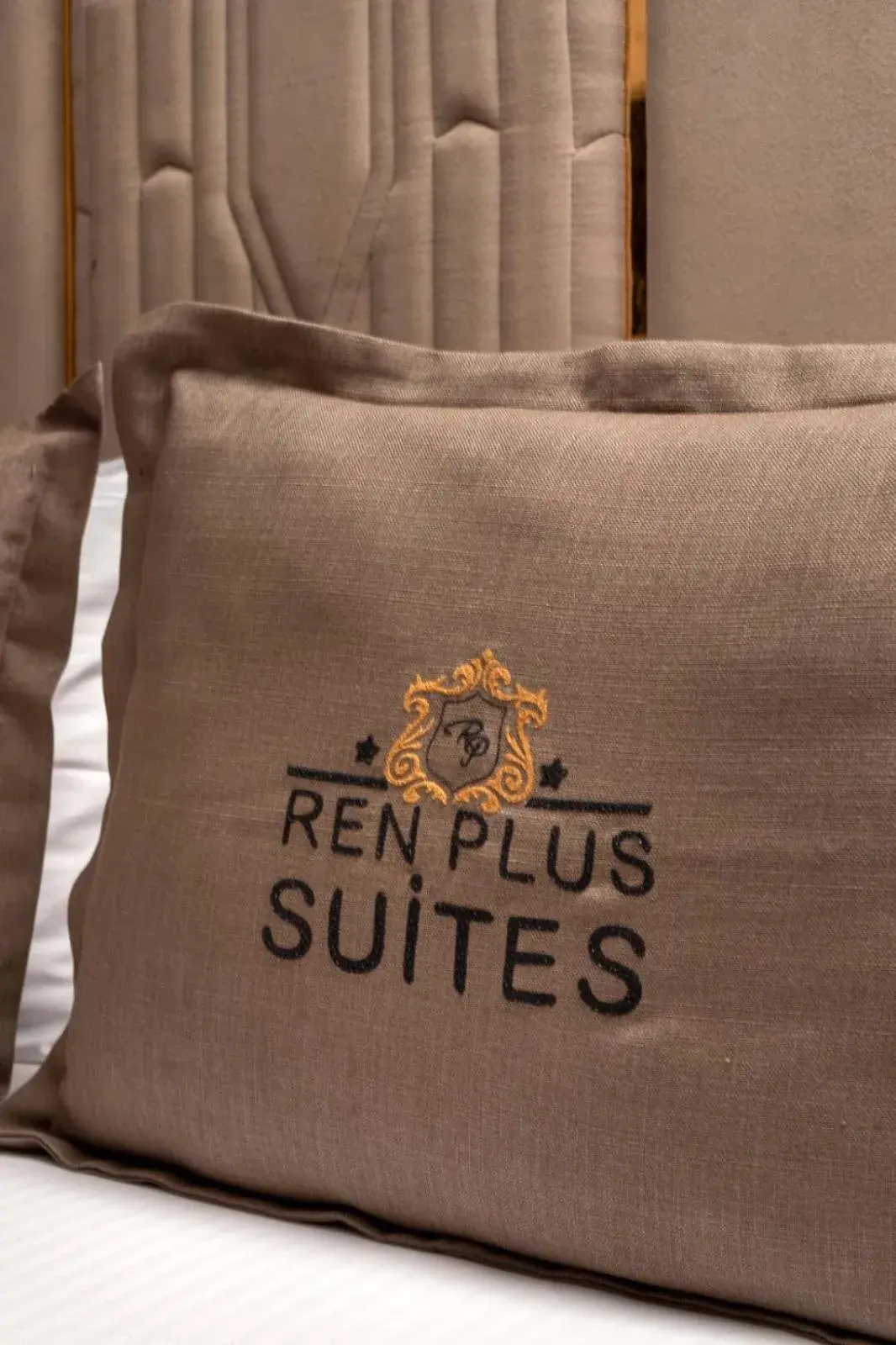 Bed in REN PLUS SUITES Bed in REN PLUS SUITES