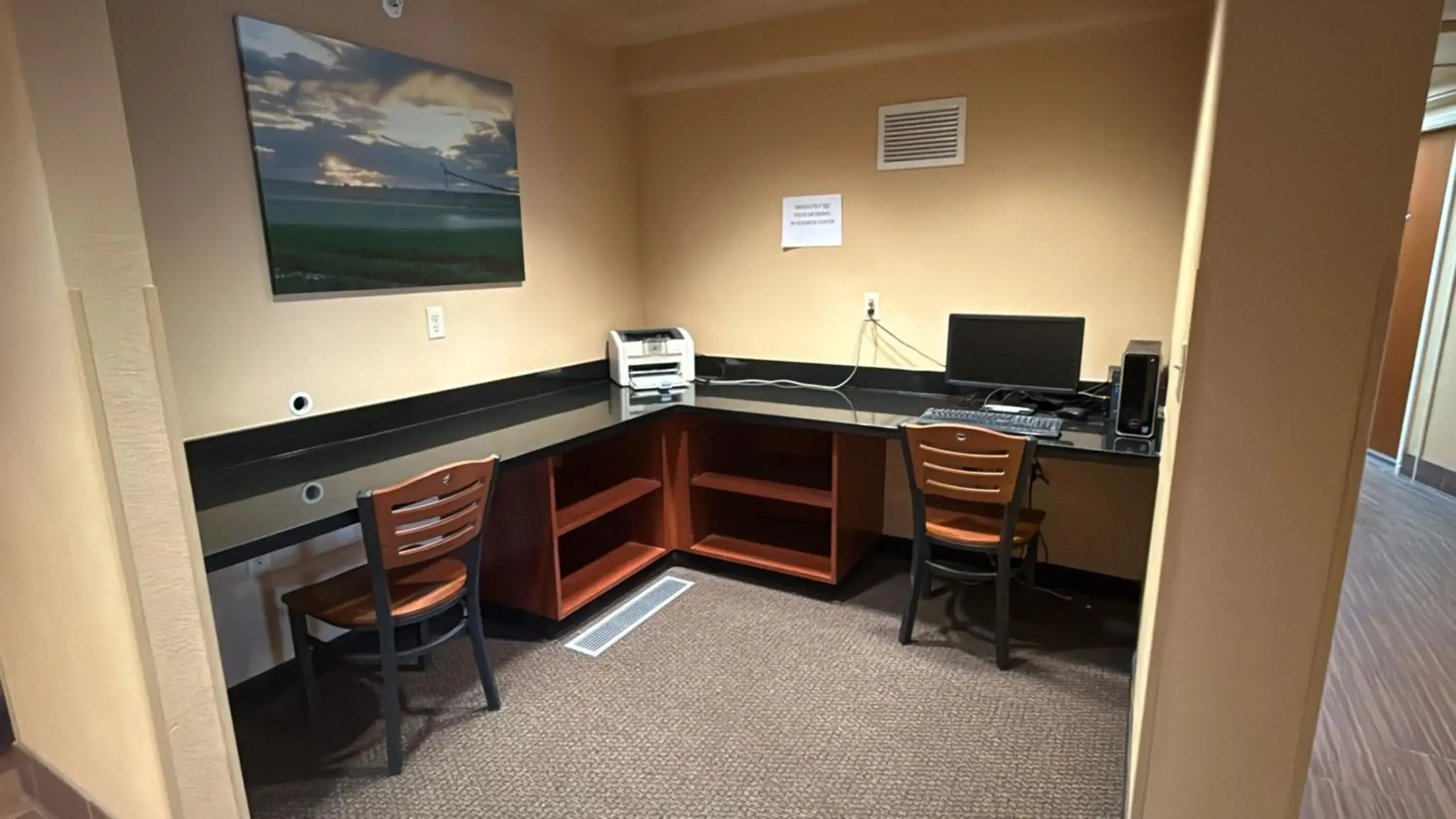 Business facilities in Richland Inn and Suites Business facilities in Richland Inn and Suites