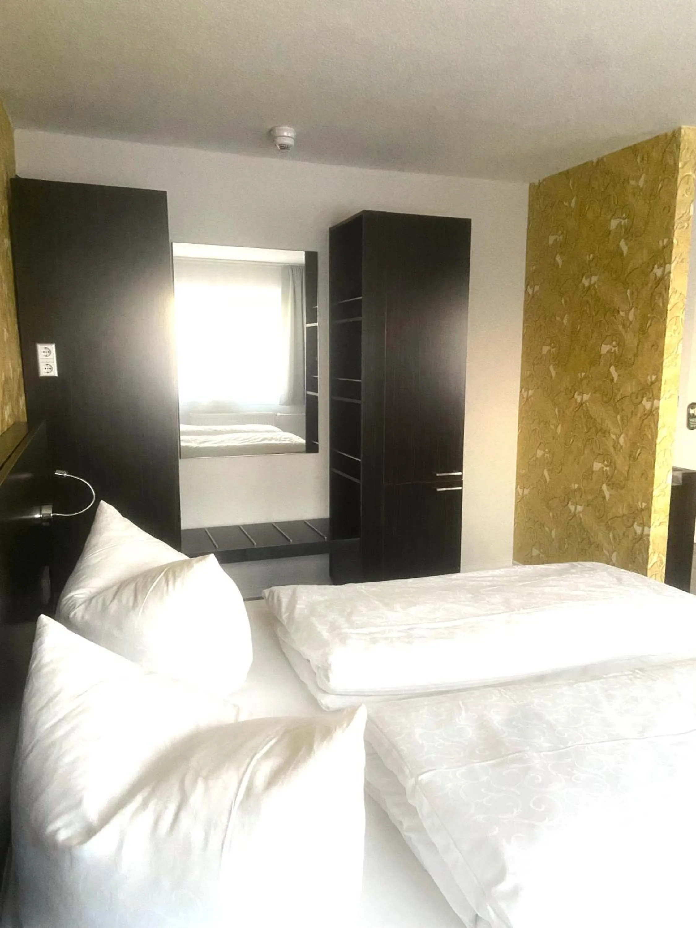 Bedroom, Bed in Hotel 22