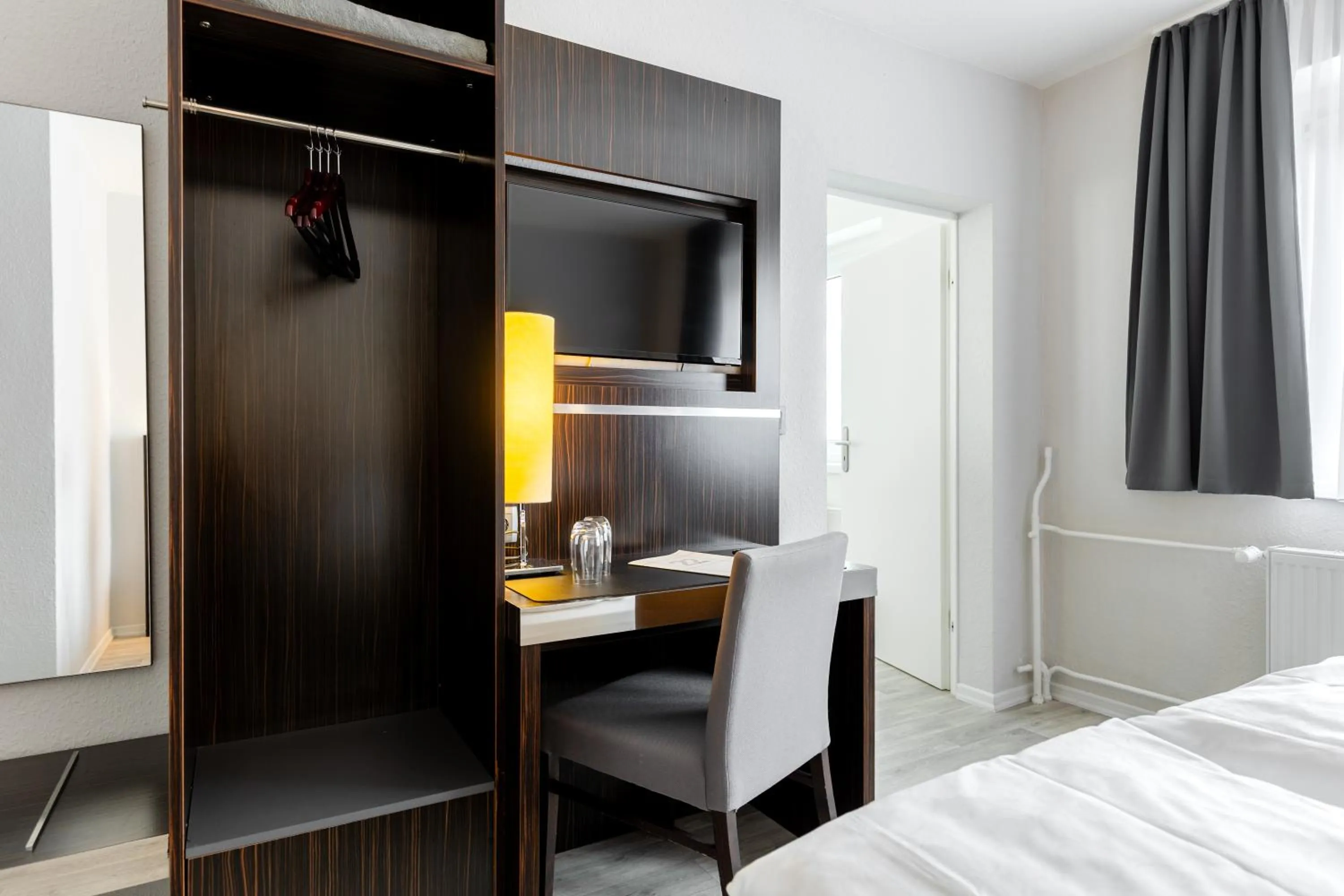 TV and multimedia, Bed in Hotel 22