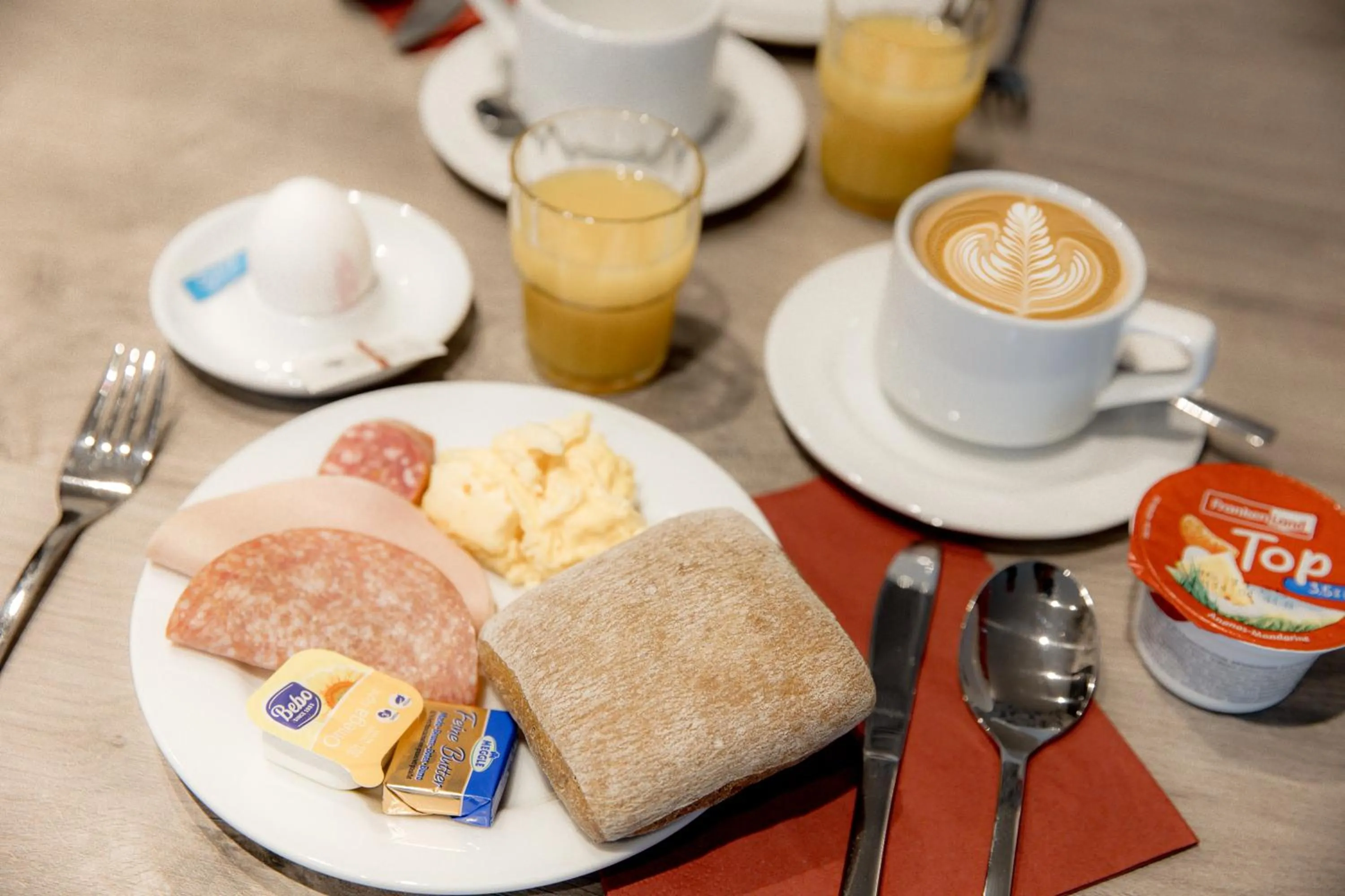 Breakfast in Hotel 22