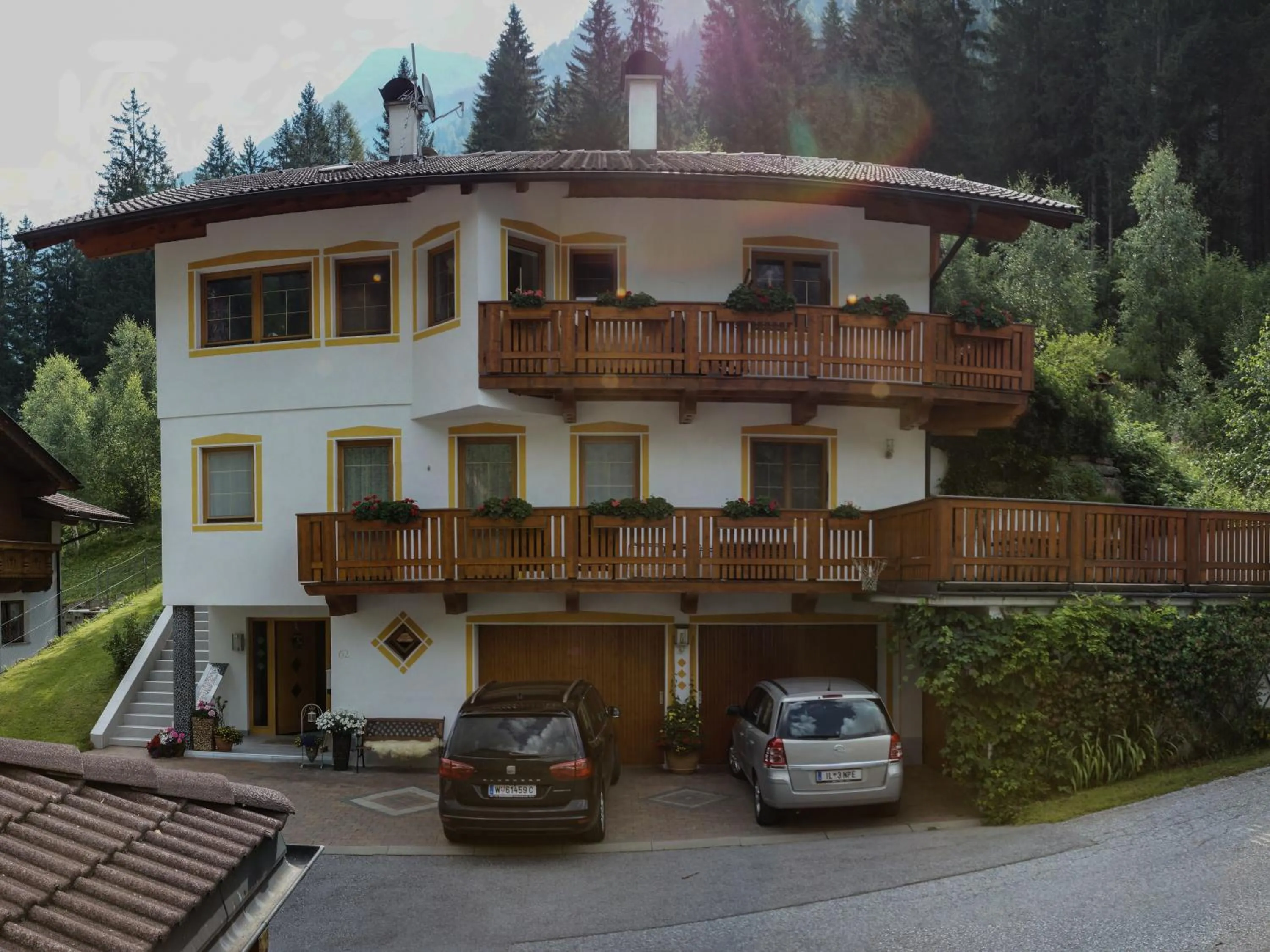 Property building in Haus Ferchl