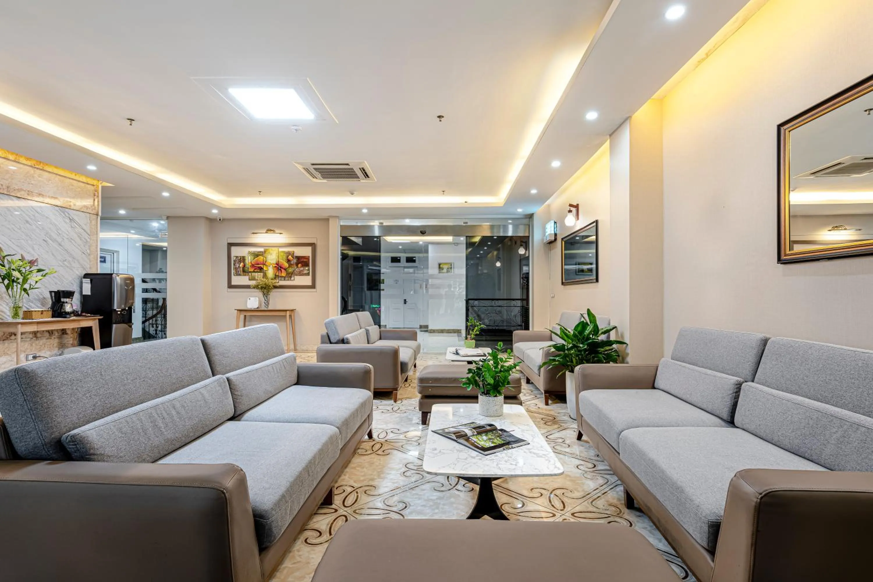 Lobby or reception in 그레이스 호텔 Grace Hotel & Residence