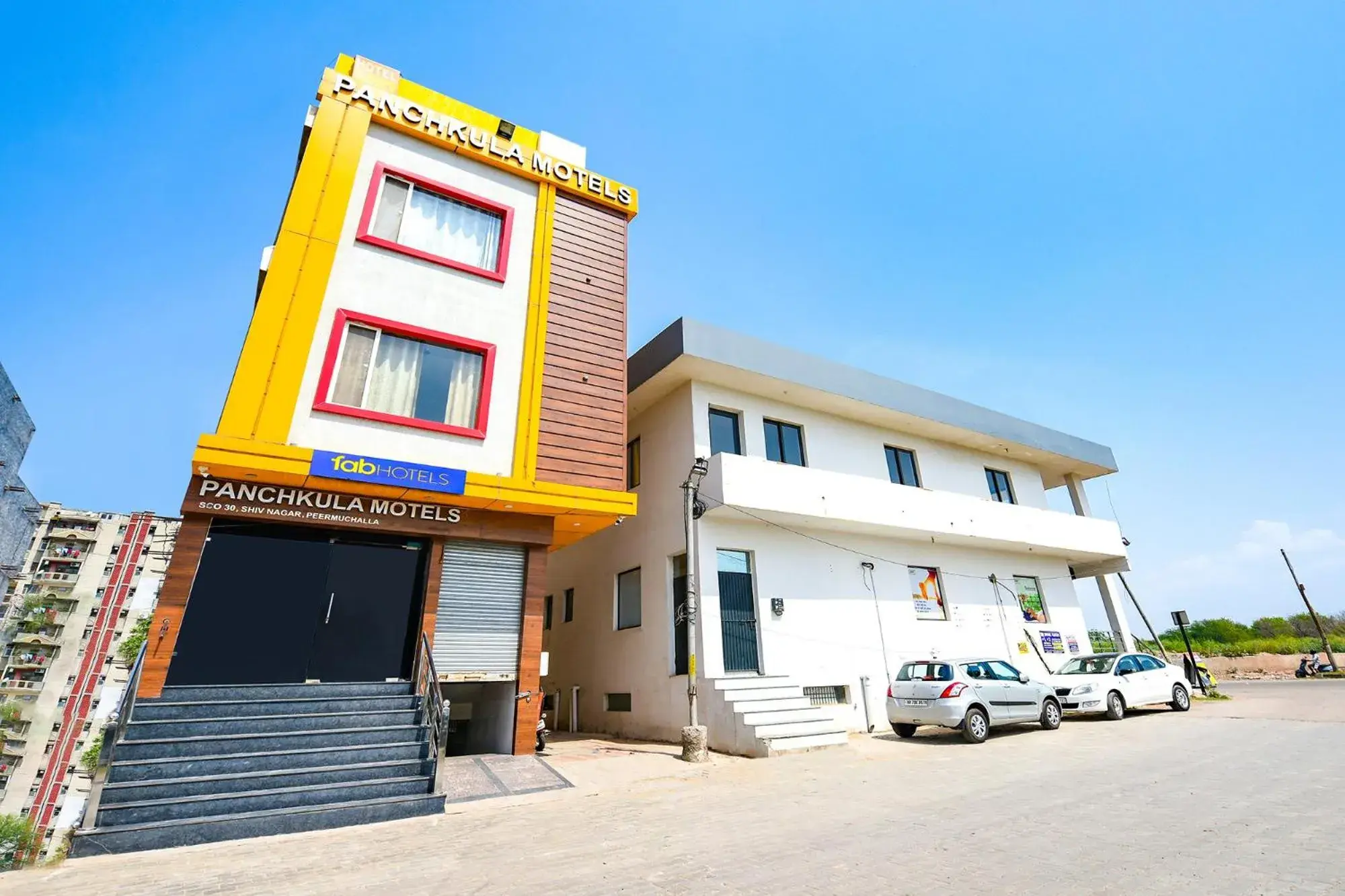 Property building in FabEscape Panchkula Motels Property building in FabEscape Panchkula Motels