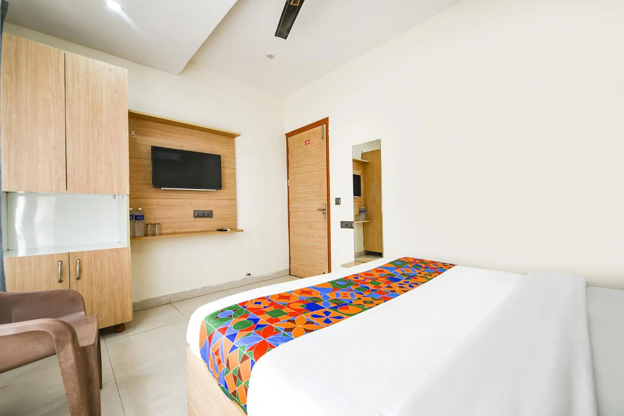 Bed in FabEscape Panchkula Motels