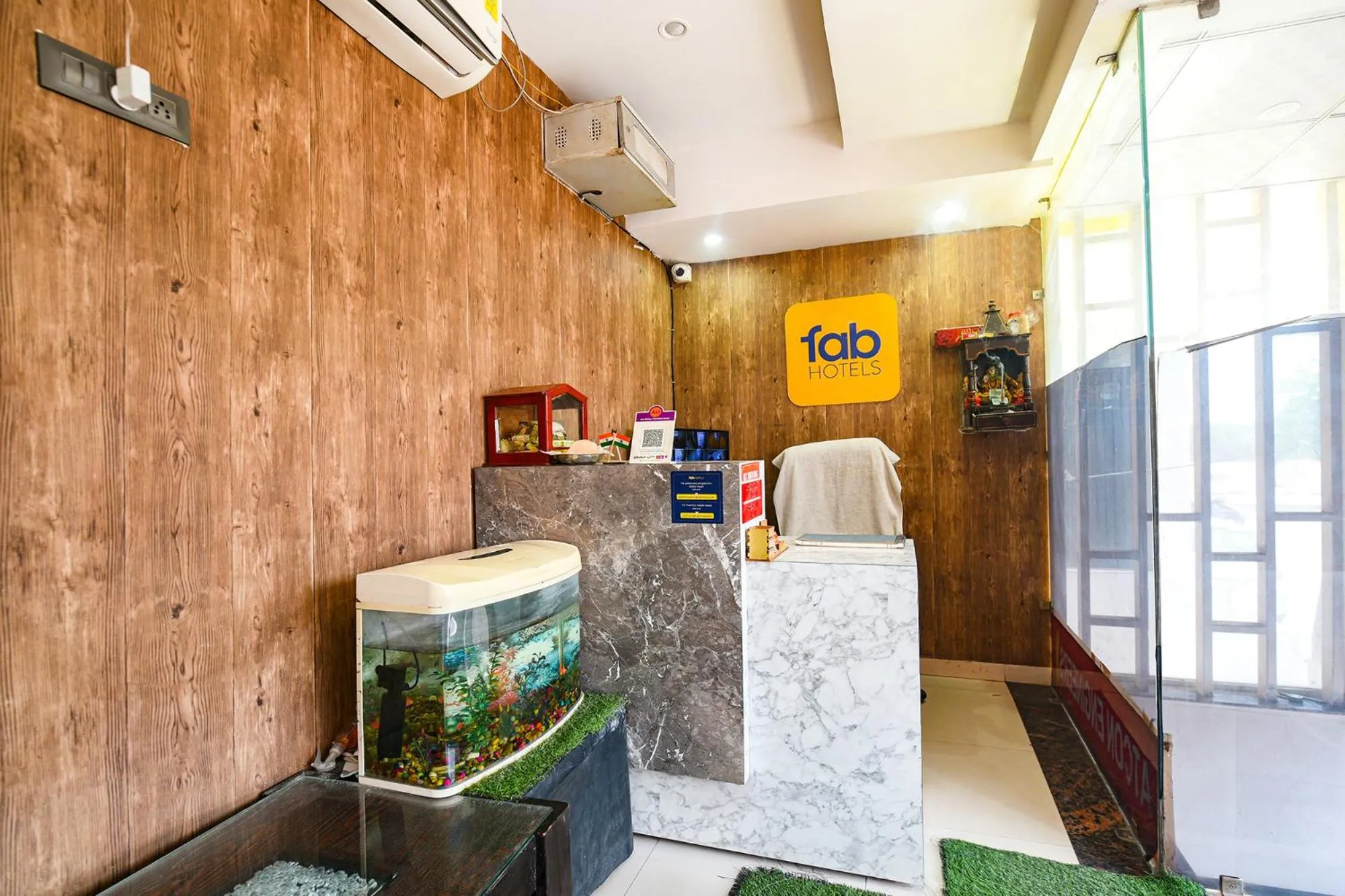 Lobby or reception in FabEscape Panchkula Motels