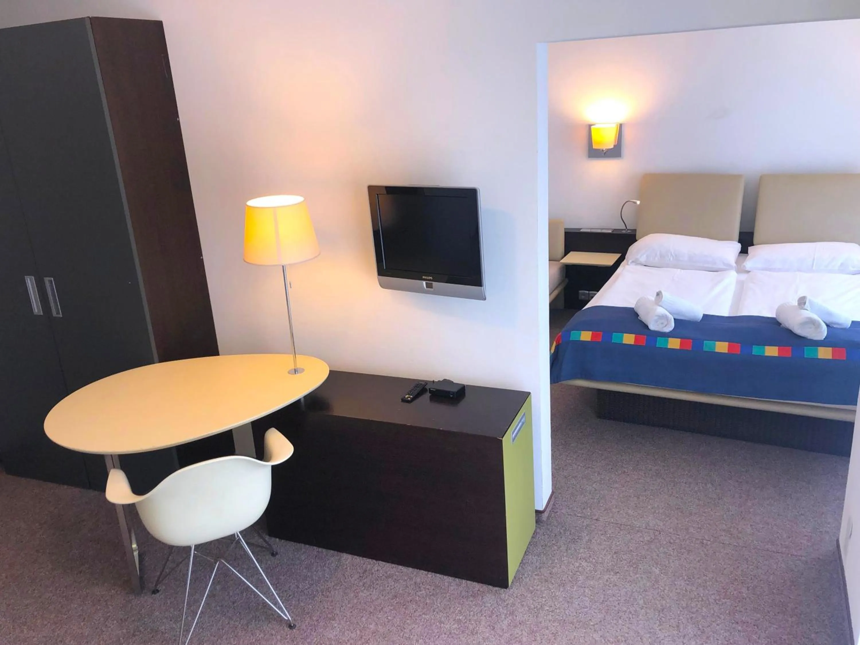 TV and multimedia, Bed in Hotel KOREKT