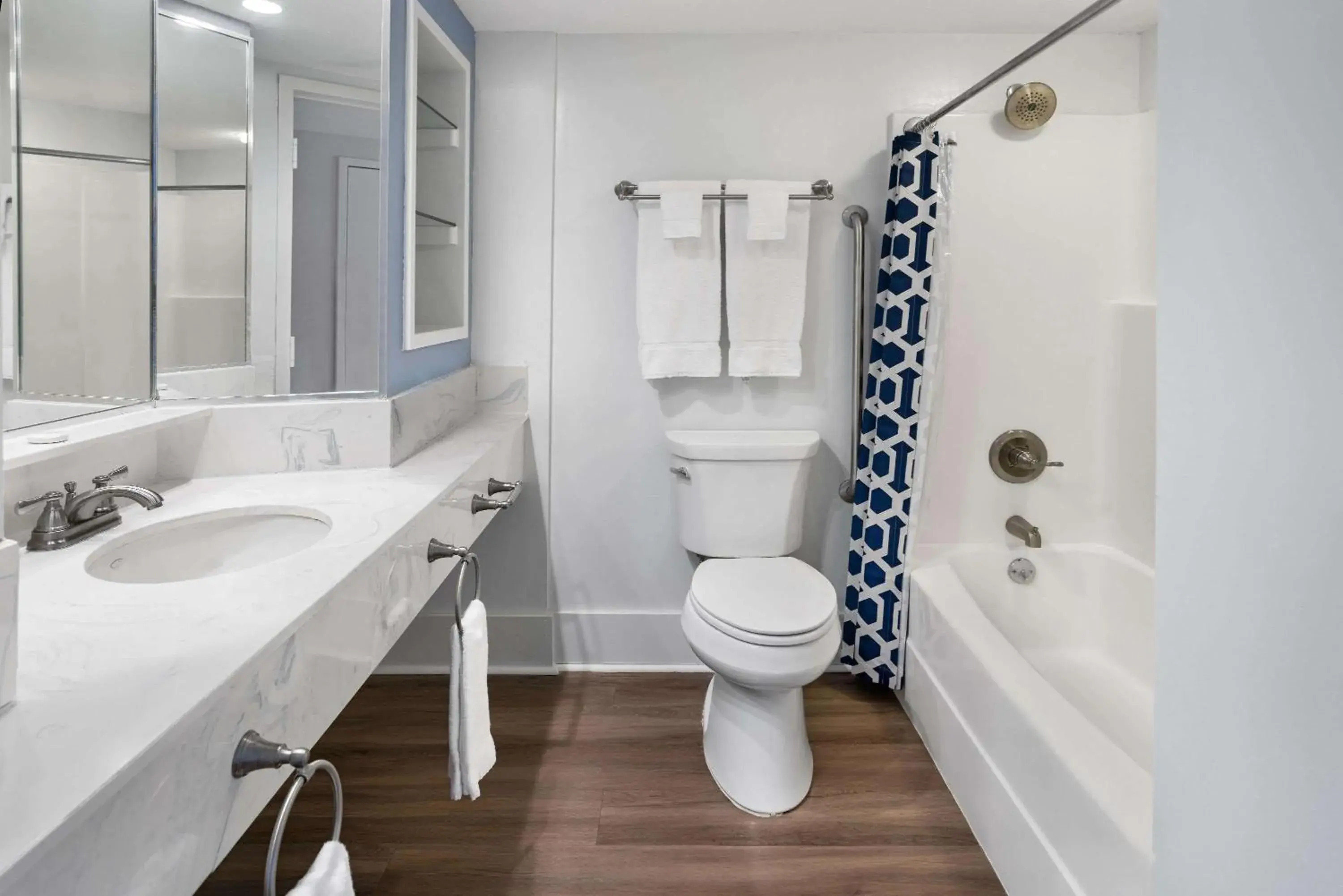 TV and multimedia in WaterView Casino & Hotel, Trademark Collection by Wyndham TV and multimedia in WaterView Casino & Hotel, Trademark Collection by Wyndham