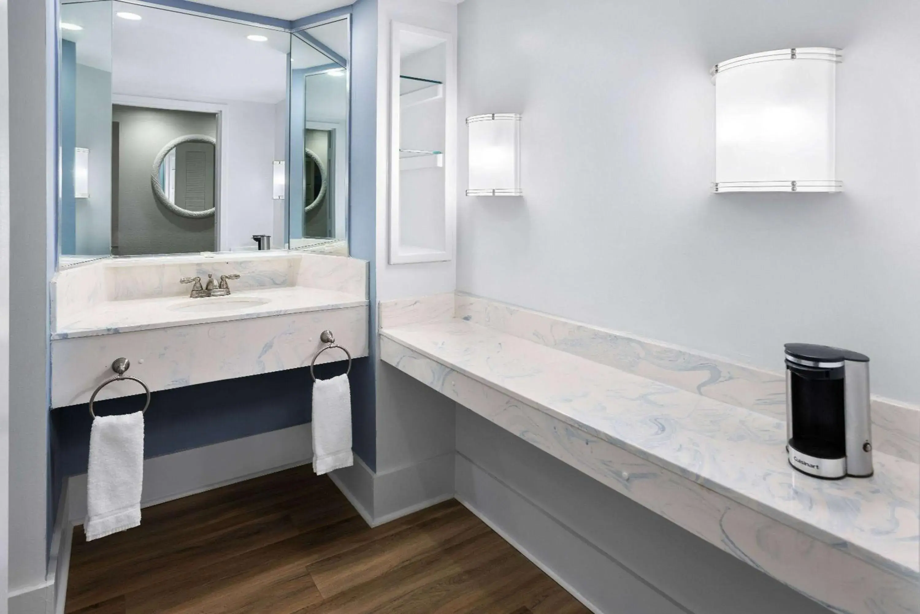 TV and multimedia in WaterView Casino & Hotel, Trademark Collection by Wyndham TV and multimedia in WaterView Casino & Hotel, Trademark Collection by Wyndham