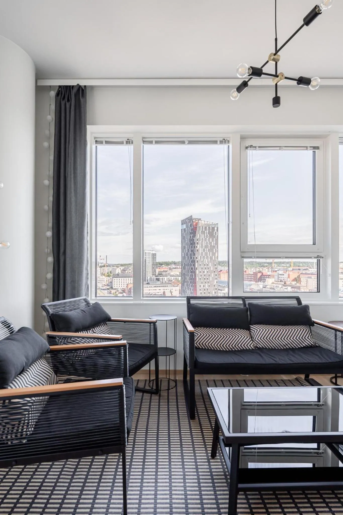 Stunning Views 2BR with Sauna - Nokia Arena