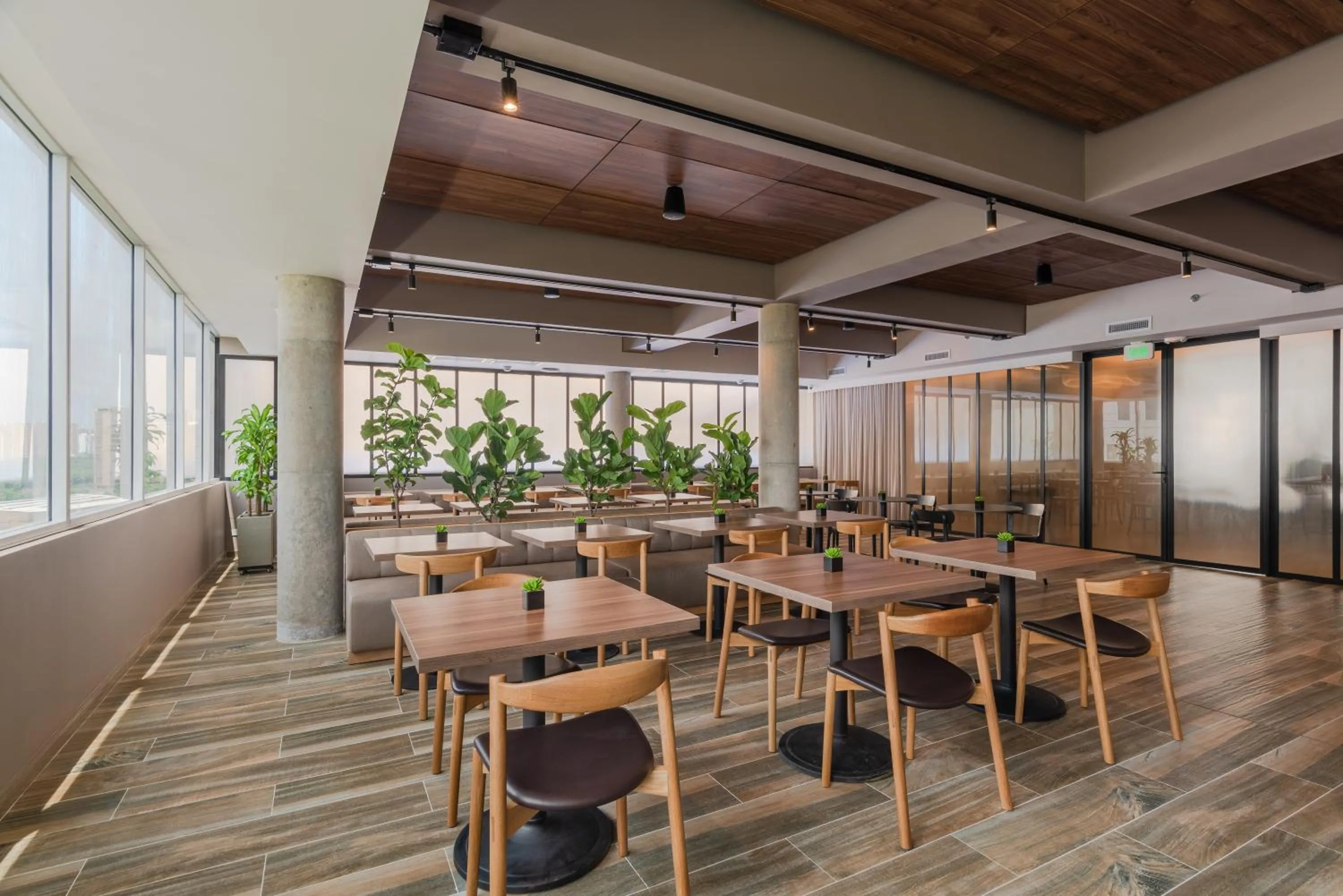 Restaurant/places to eat in Hotel Sites Barranquilla