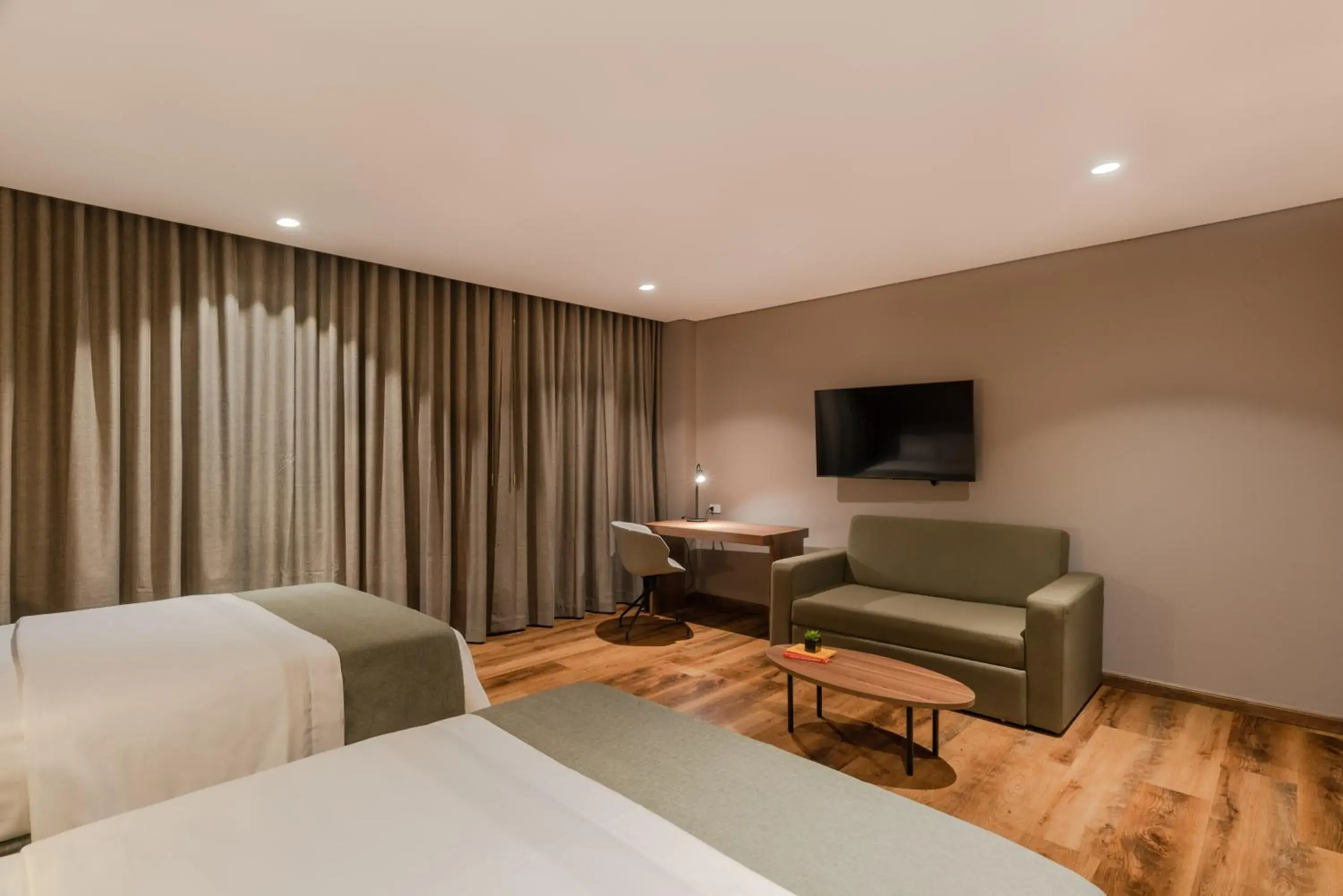 TV and multimedia, Bed in Hotel Sites Barranquilla TV and multimedia, Bed in Hotel Sites Barranquilla