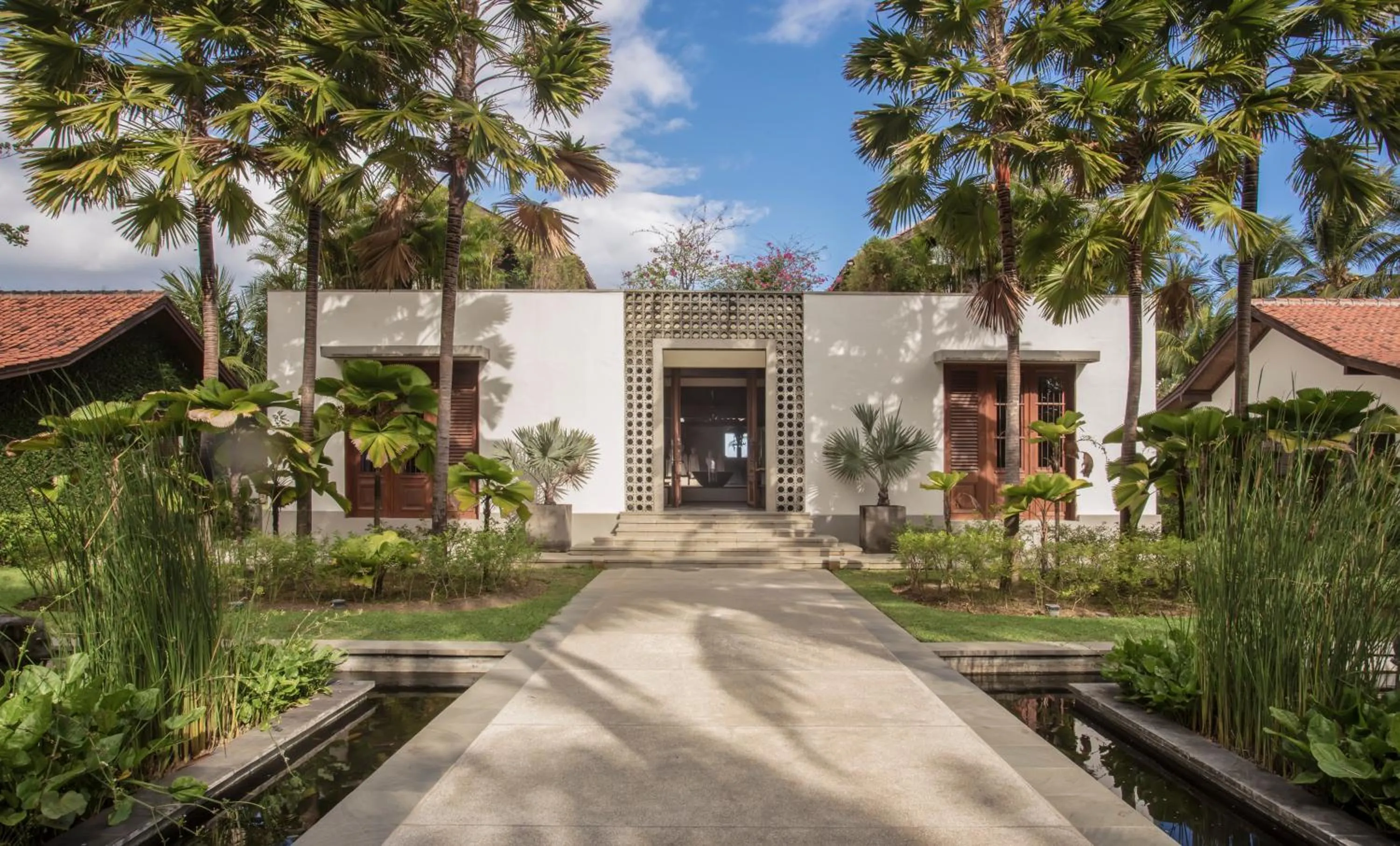 Facade/entrance in Jeeva Saba Bali