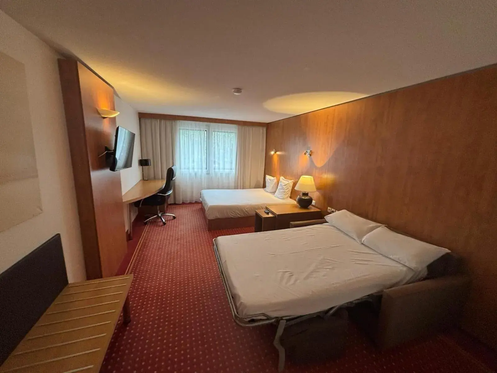 Bedroom, Bed in CERISE Bordeaux Mérignac Aéroport Bedroom, Bed in CERISE Bordeaux Mérignac Aéroport