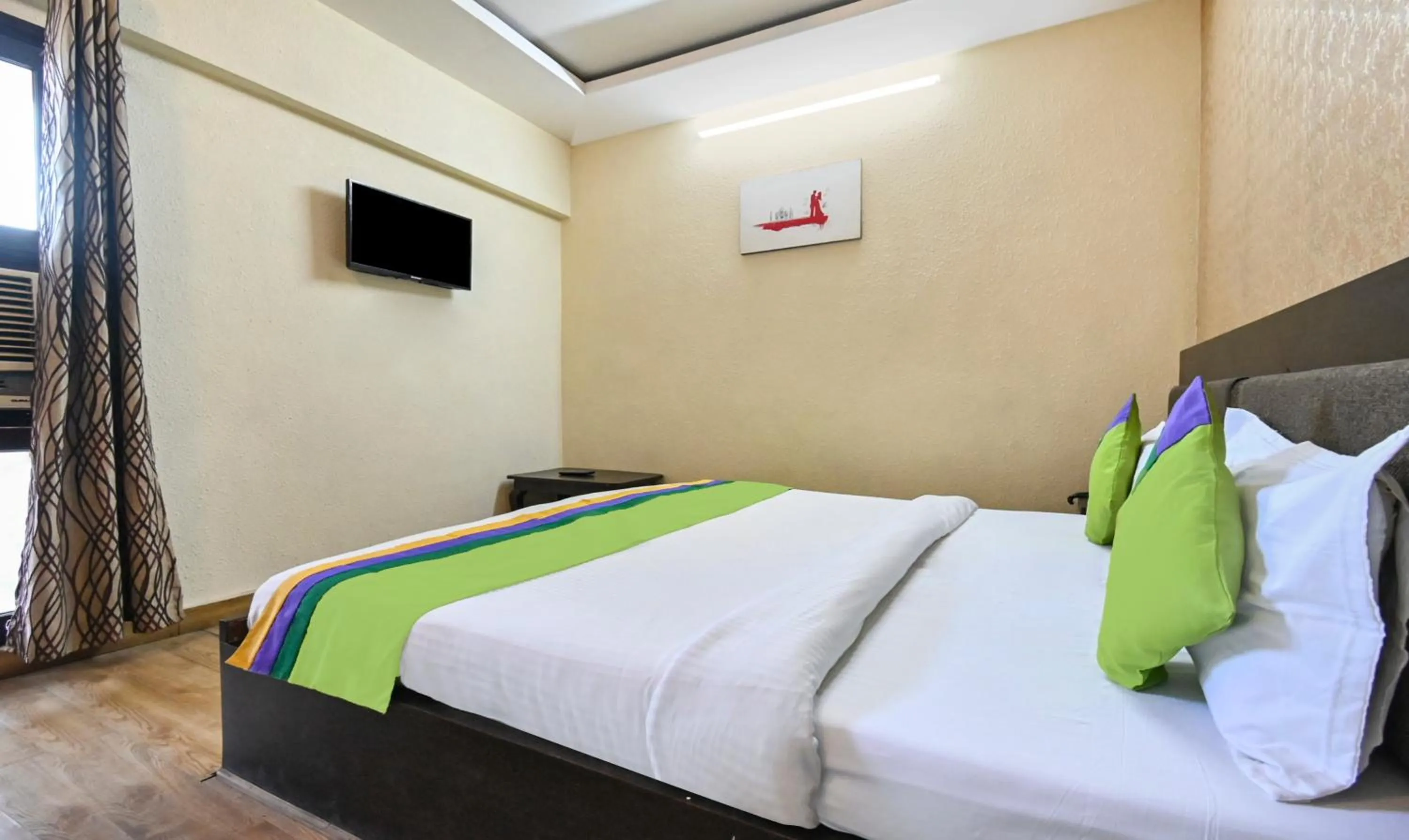 TV and multimedia, Bed in Treebo Siddharth