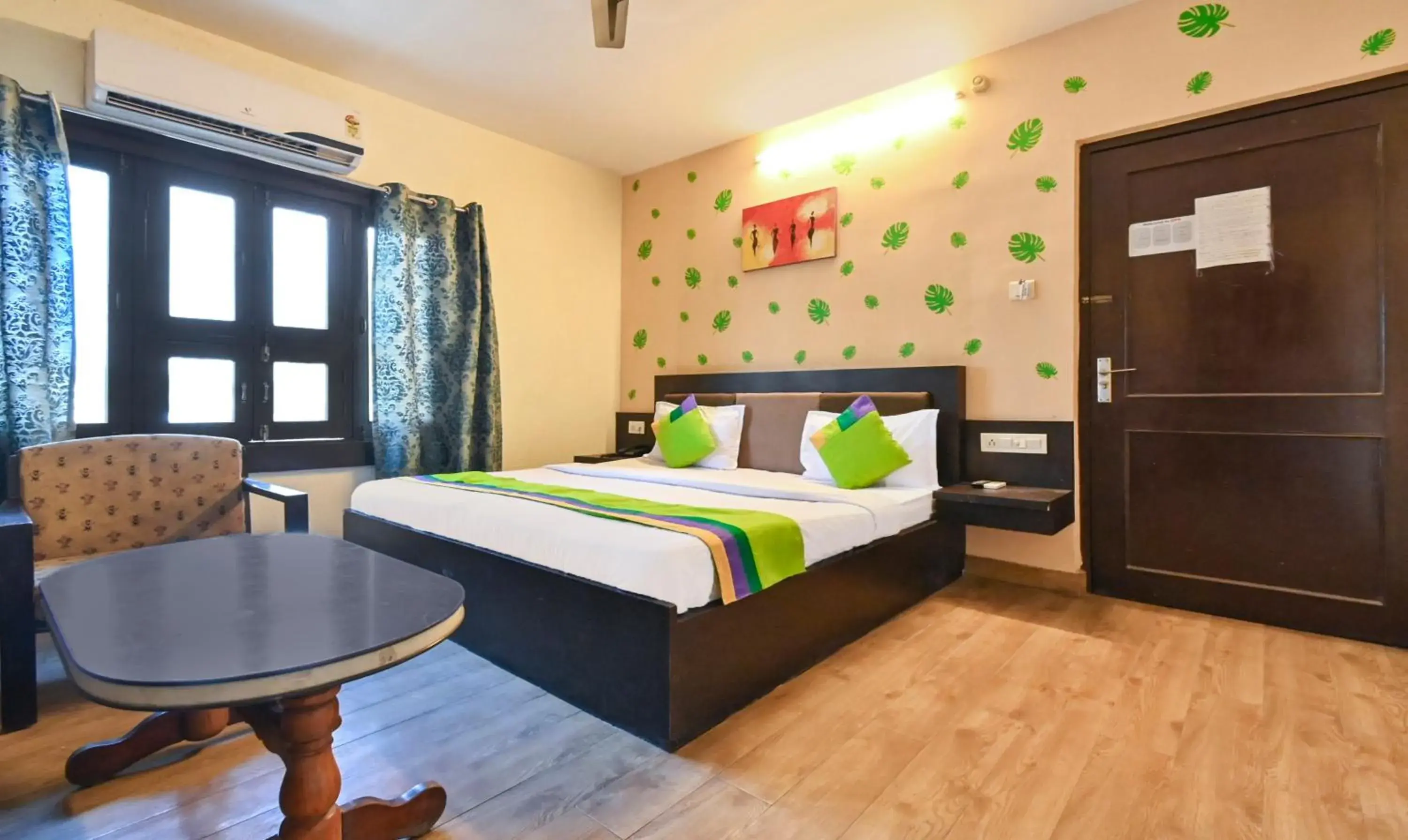 Bedroom, Bed in Treebo Siddharth Bedroom, Bed in Treebo Siddharth