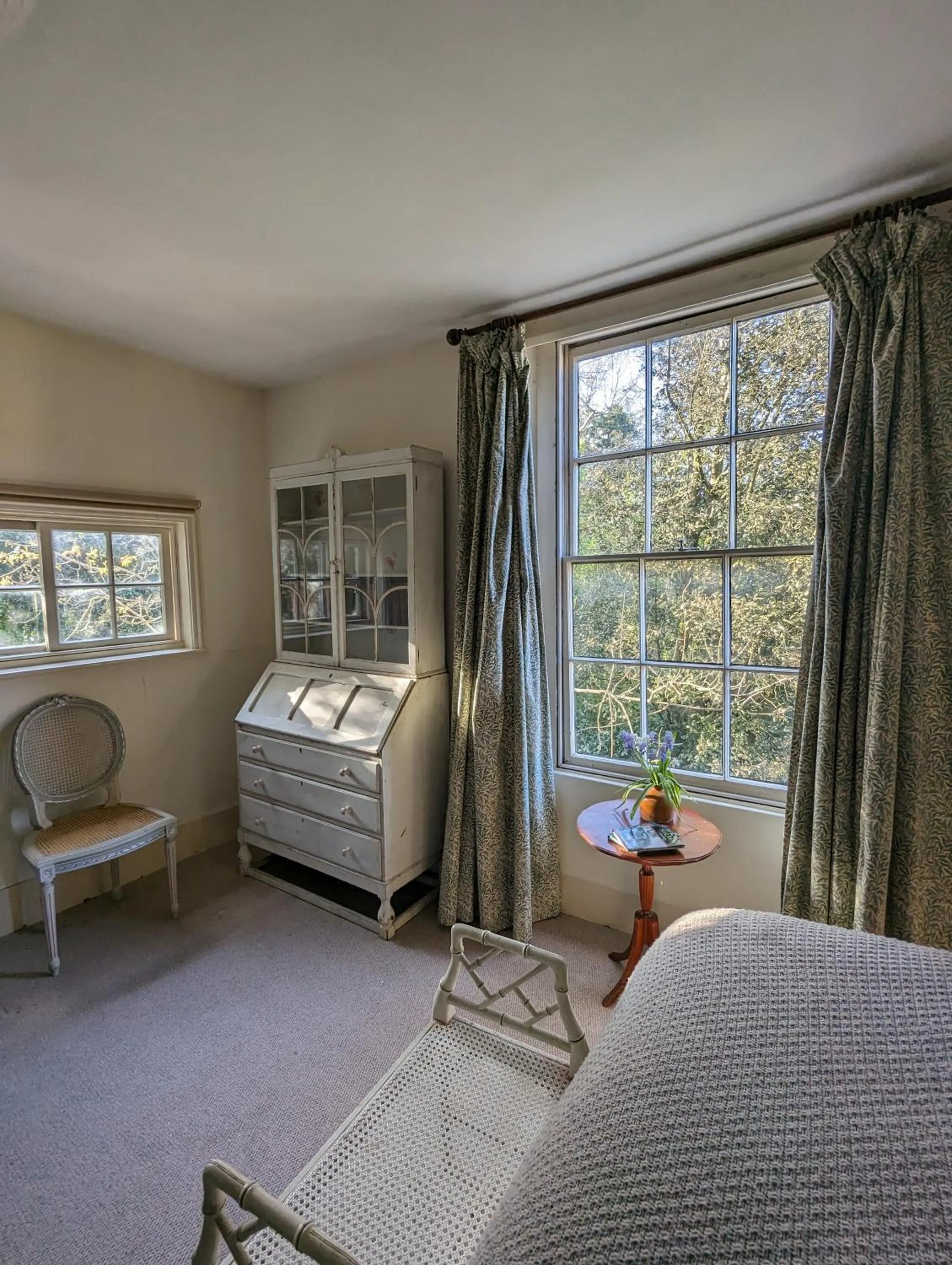 View (from property/room), Bed in Old Manor House