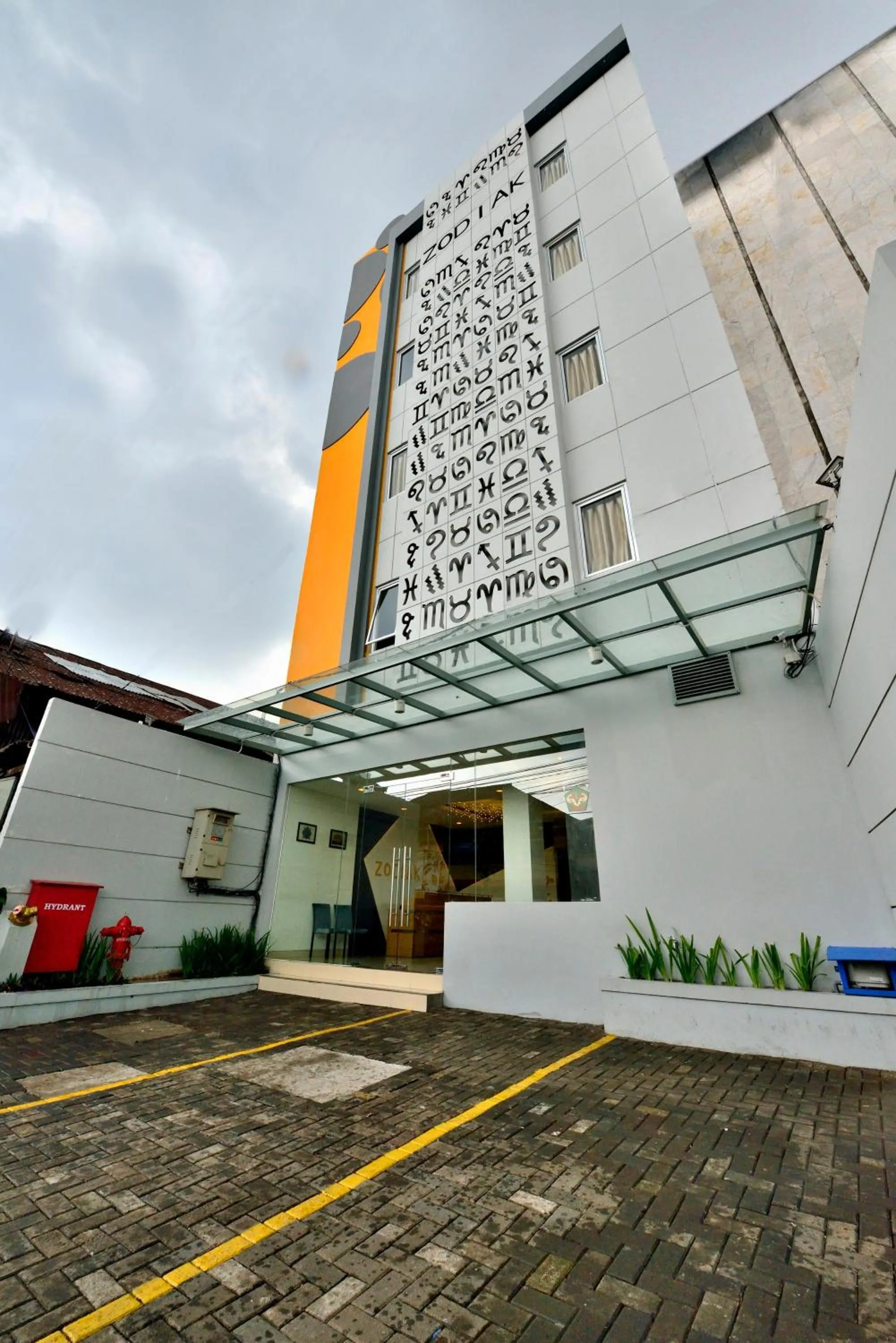 Facade/entrance, Property Building in Zodiak at Kebon Jati Hotel