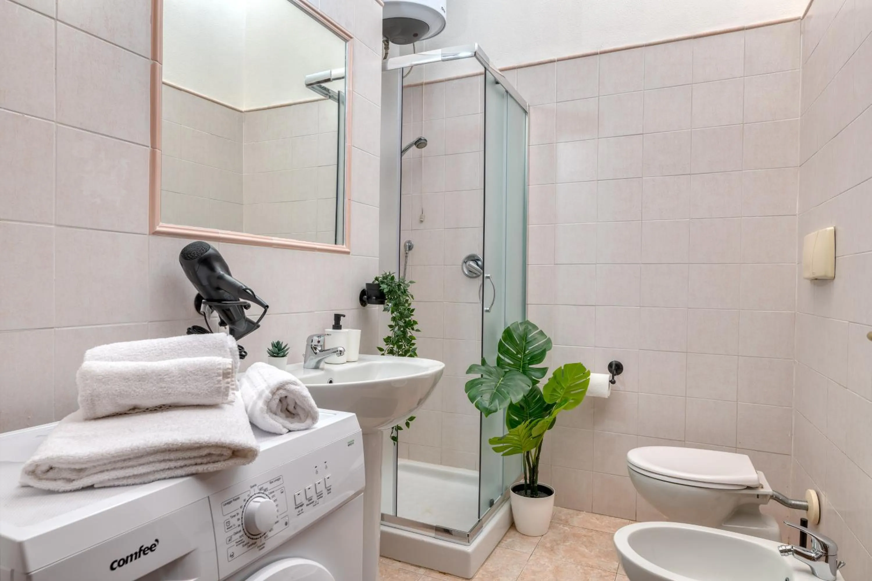 IzzHome Escape 2