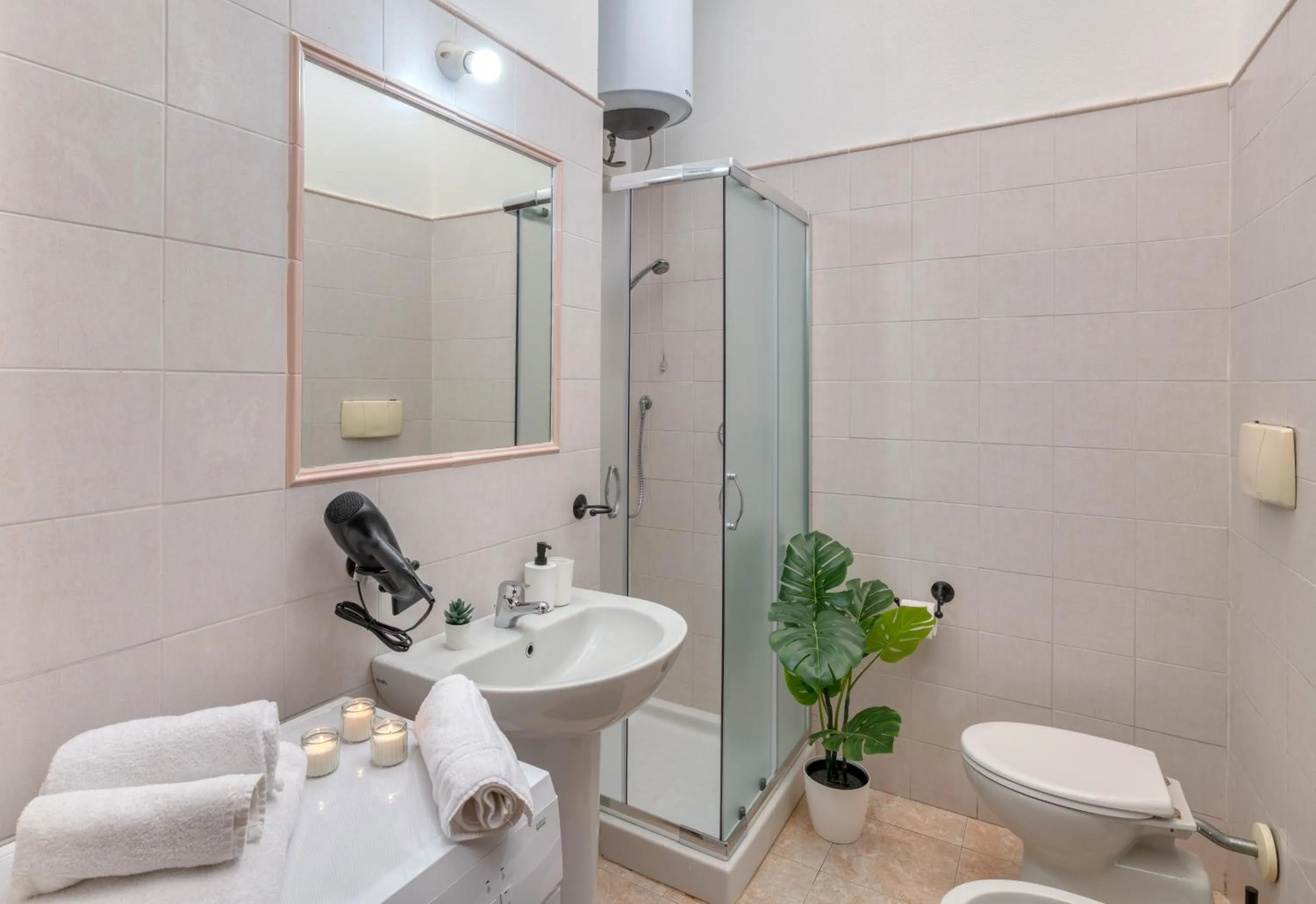 IzzHome Escape 2
