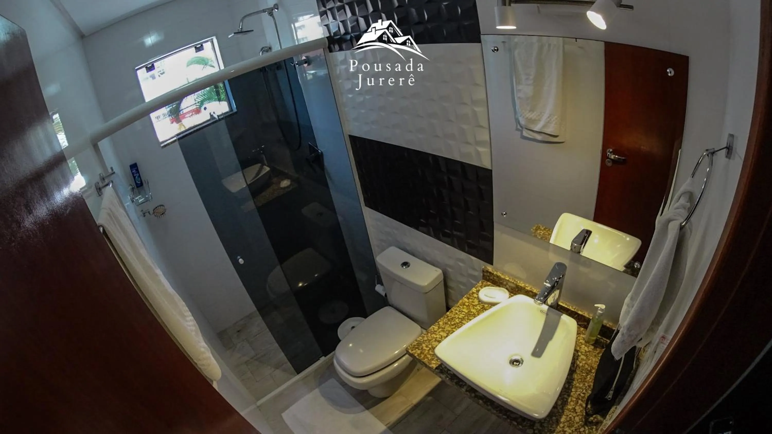 Bathroom in POUSADA JURERE