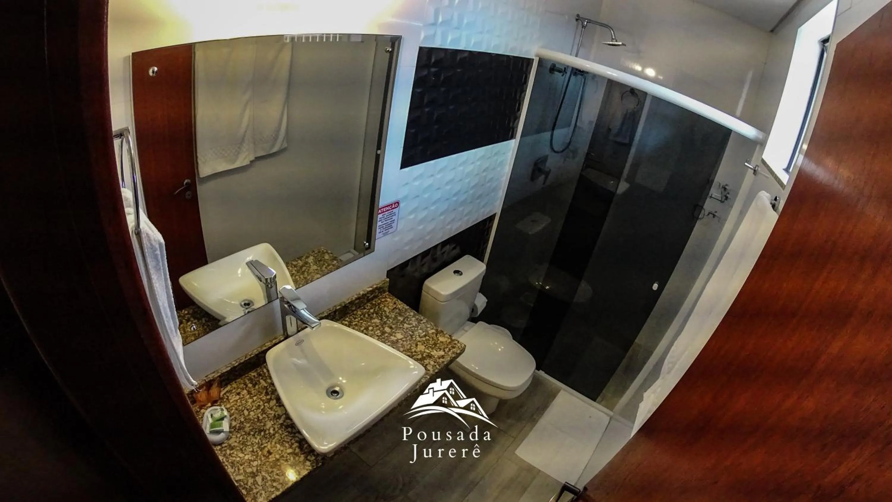 Bathroom in POUSADA JURERE