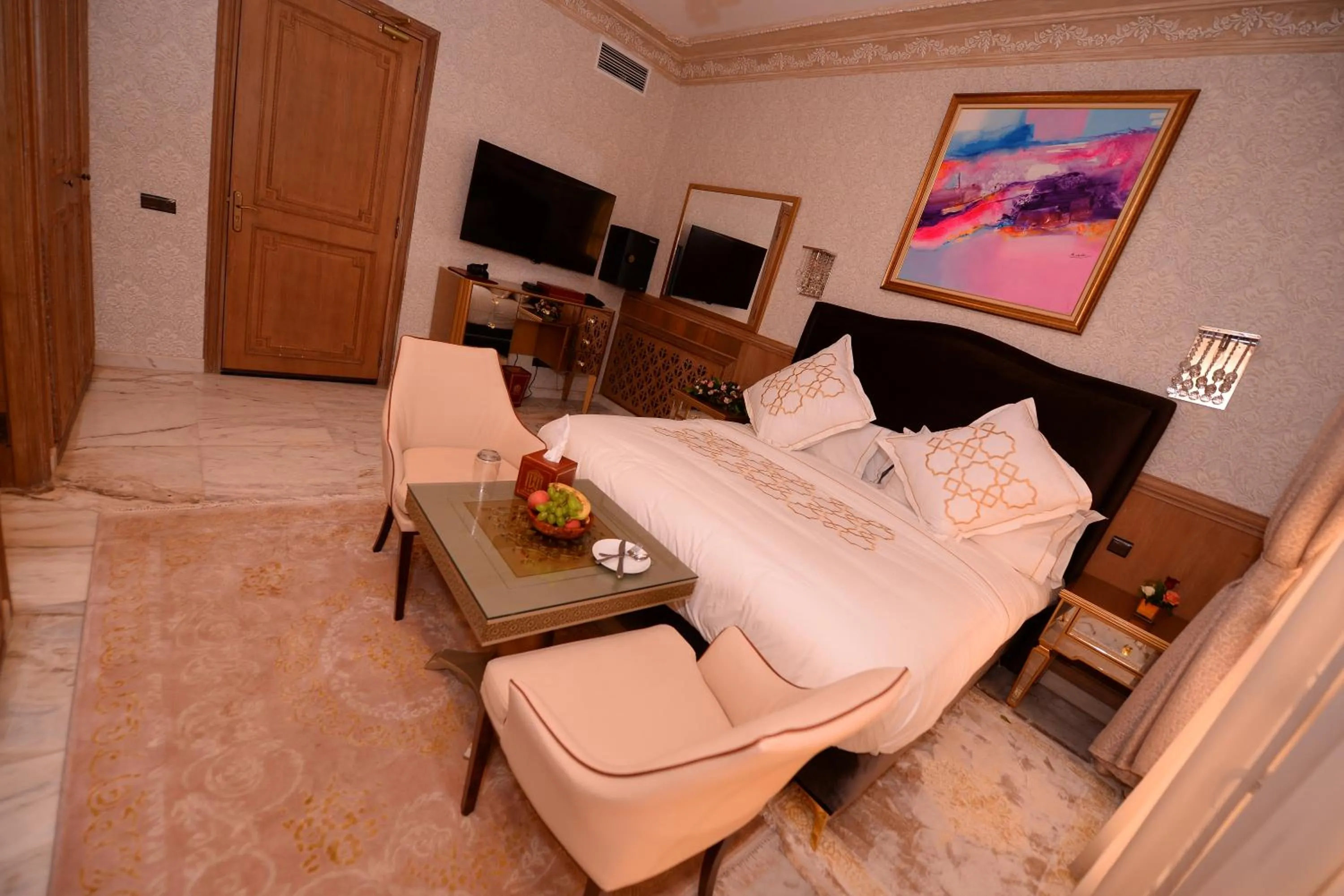 Bed in THE WHITE PALACE Rabat