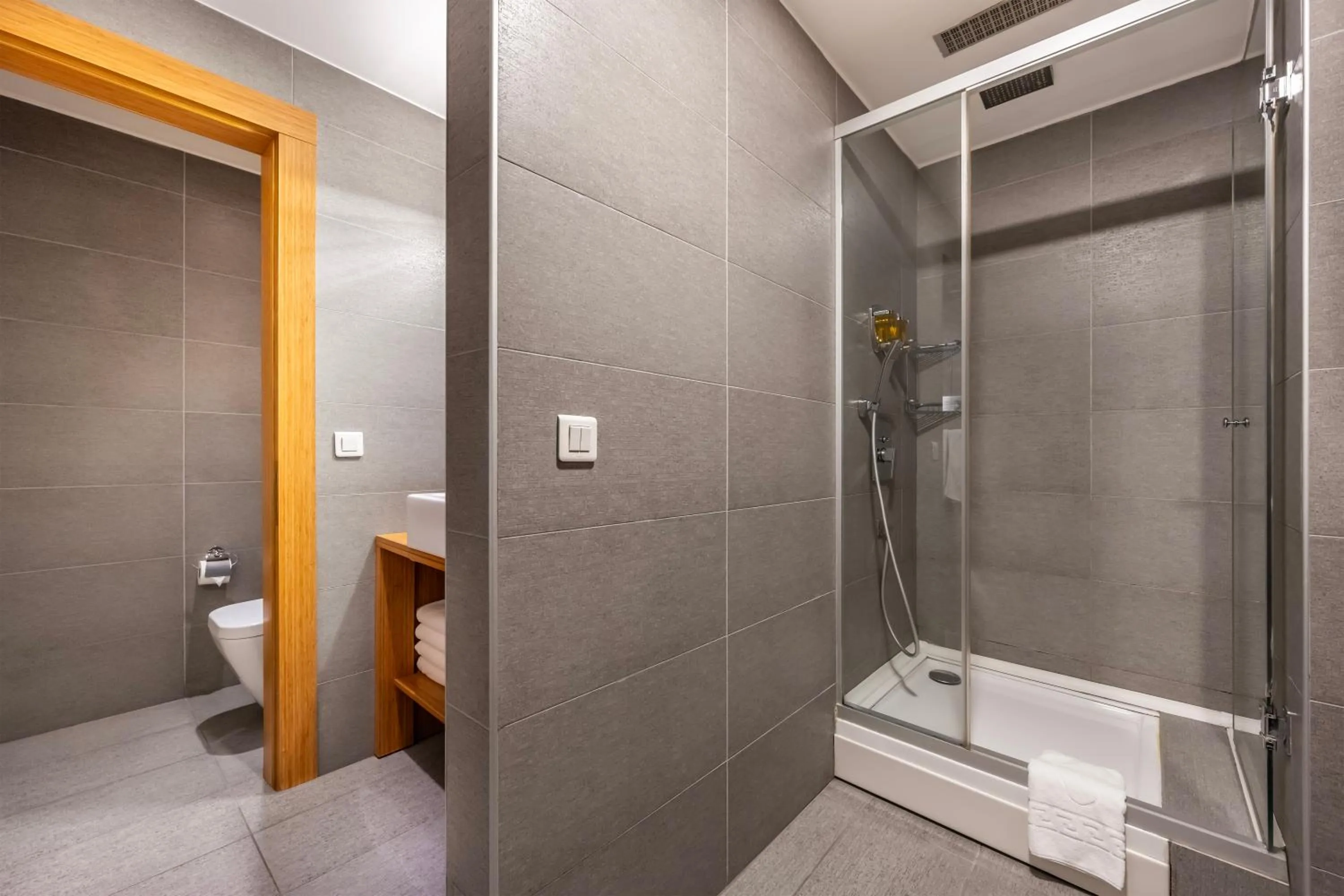 Shower in Gallery Residence & Hotel Nişantaşı