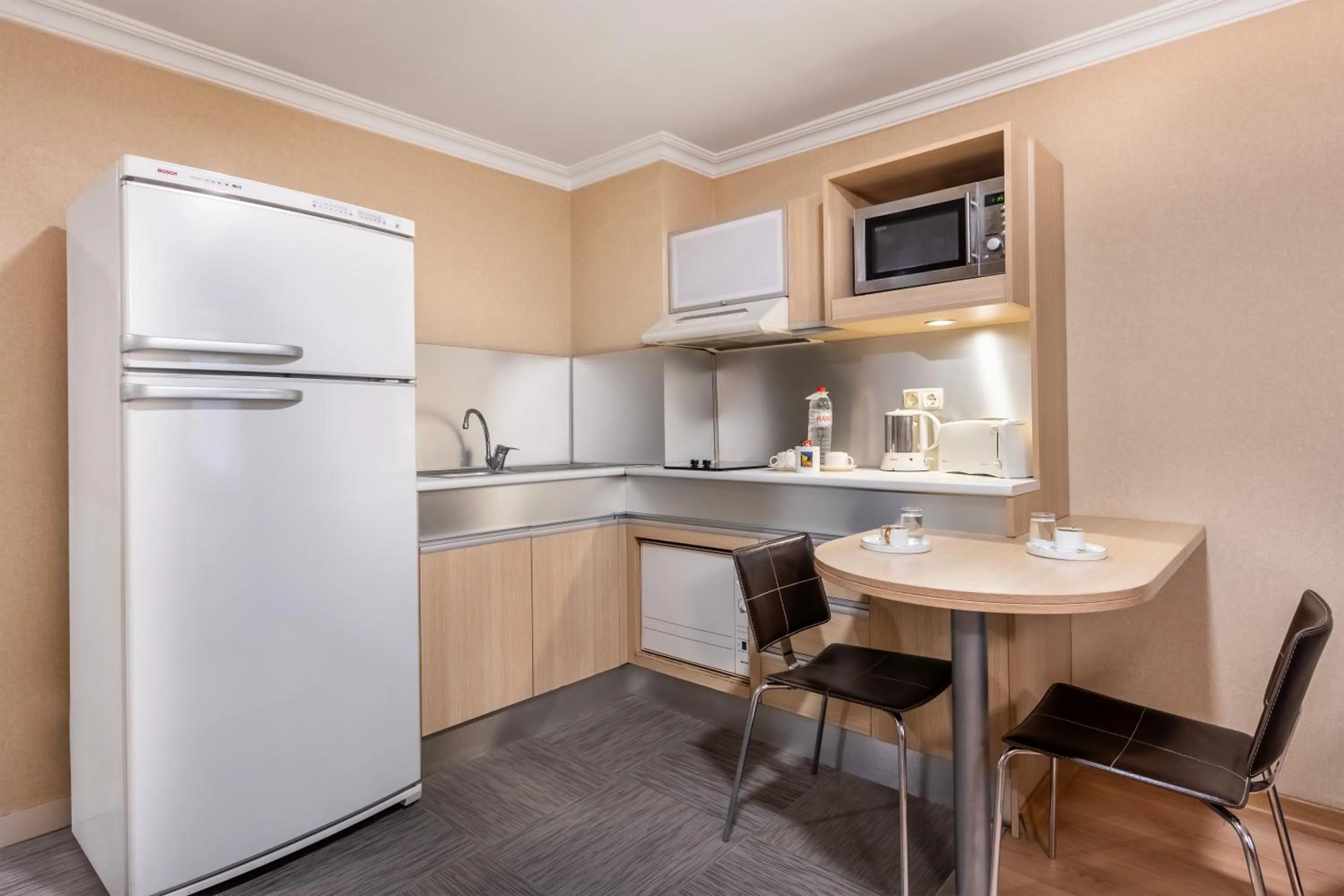 Coffee/tea facilities in Gallery Residence & Hotel Nişantaşı