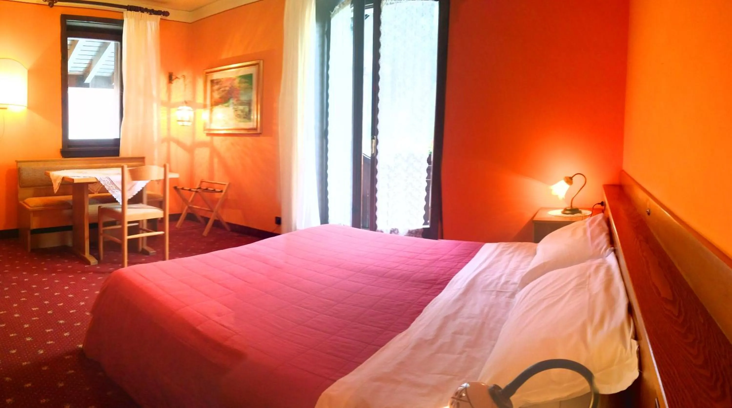 Bed in Hotel Alle Alpi