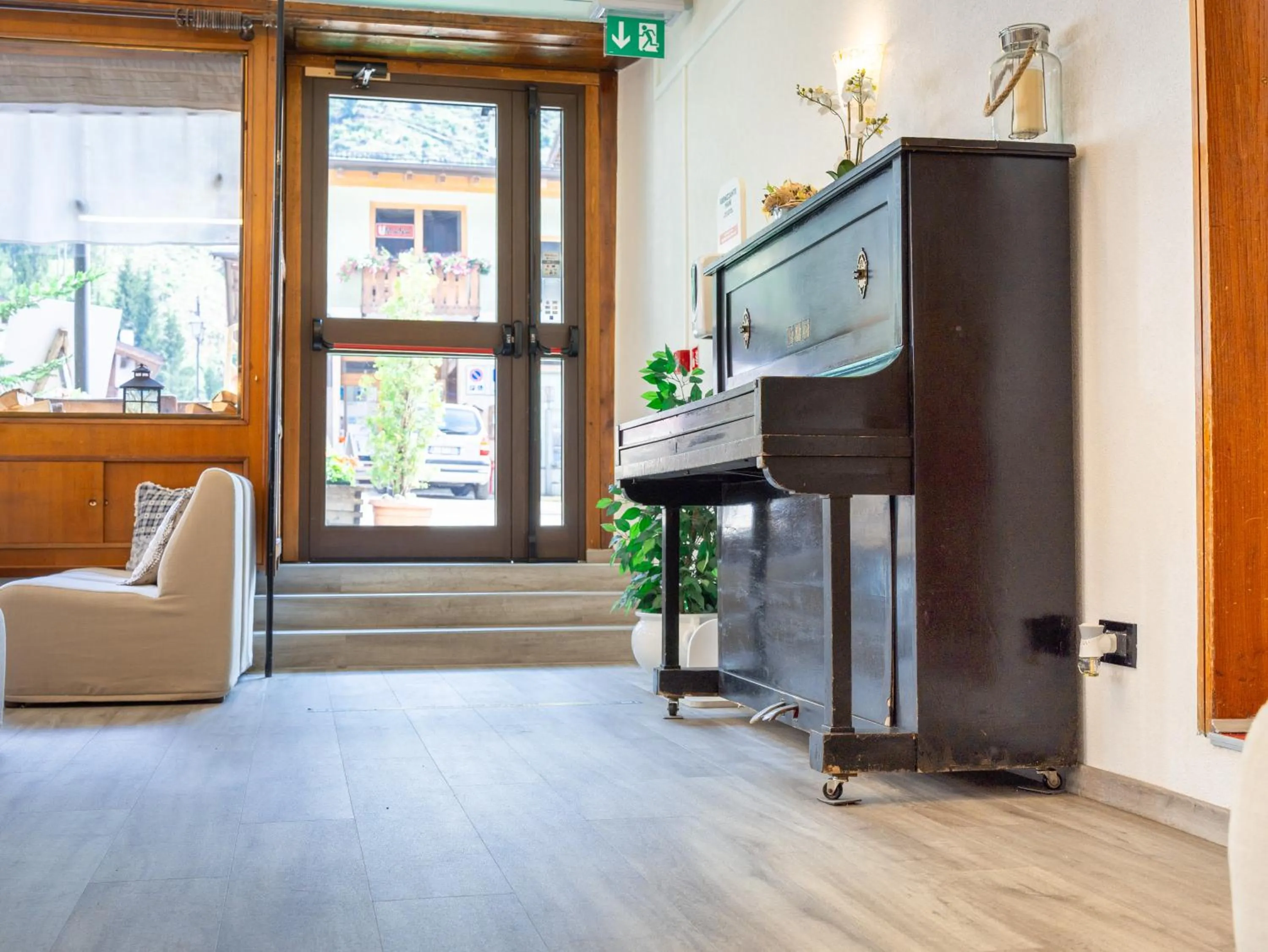 Lobby or reception in Hotel Alle Alpi