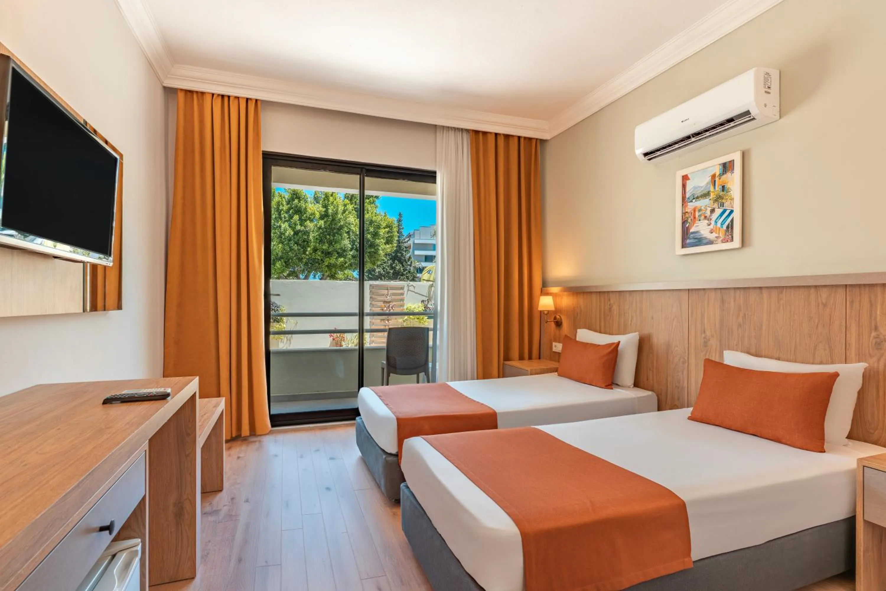 Bed in Tu Casa Gelidonya Hotel