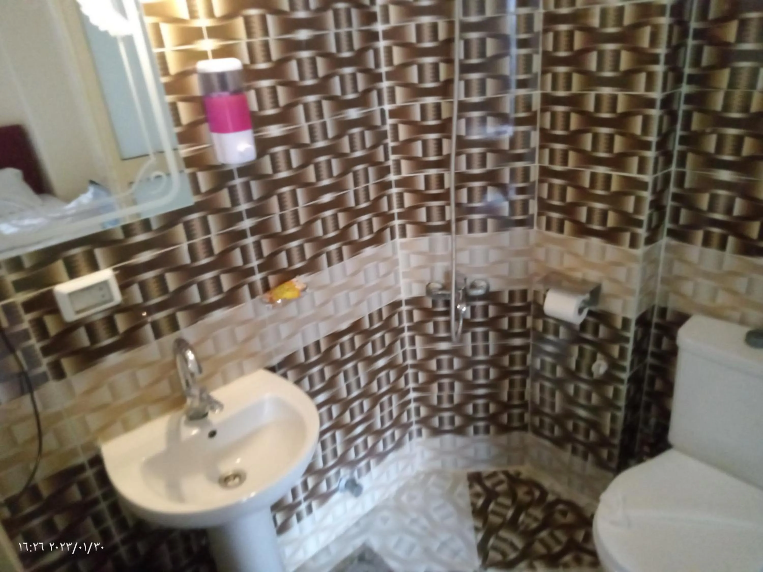 Shower in New One Hotel