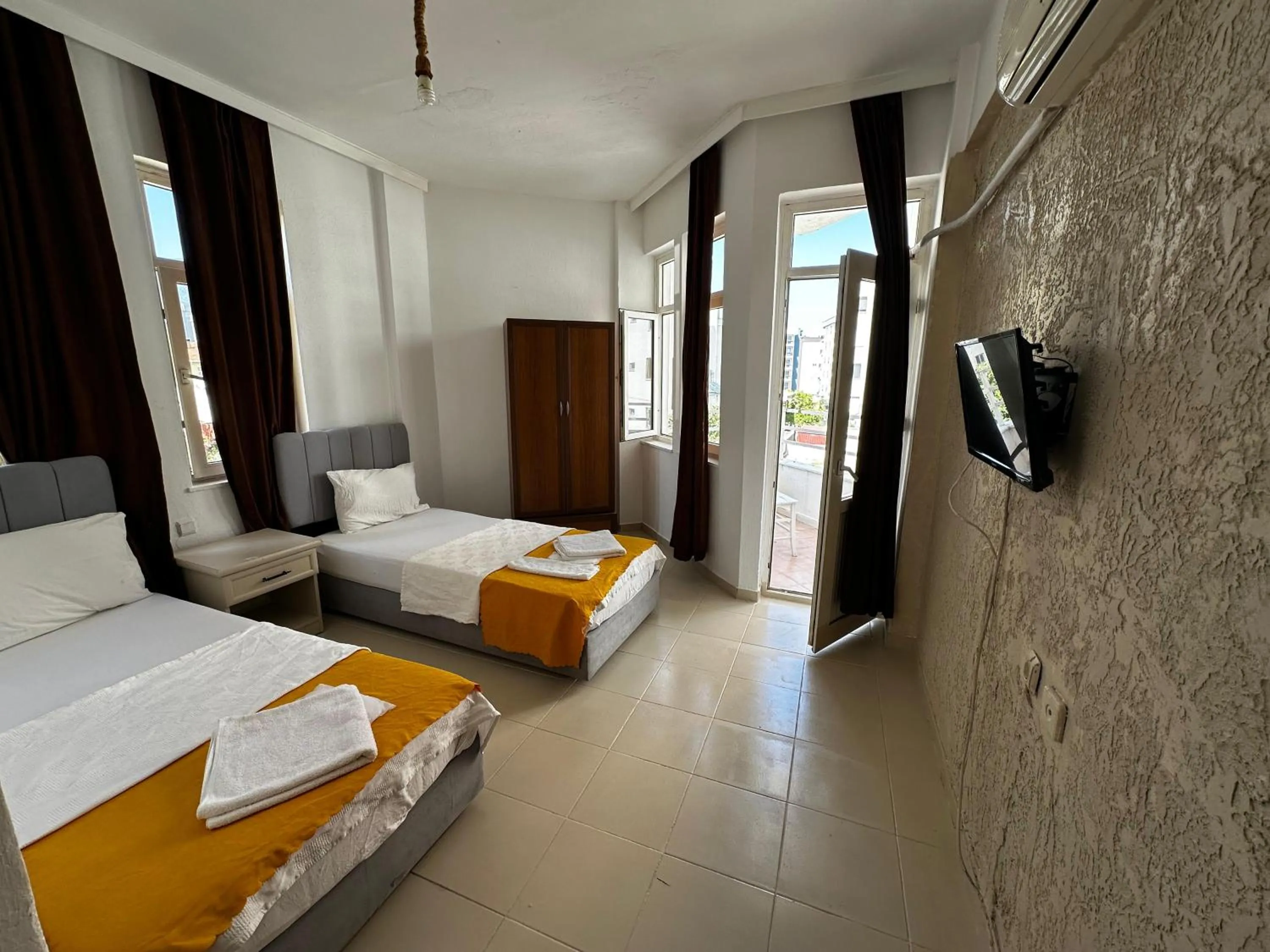 Bedroom, Bed in FİNİKE SEVER OTEL