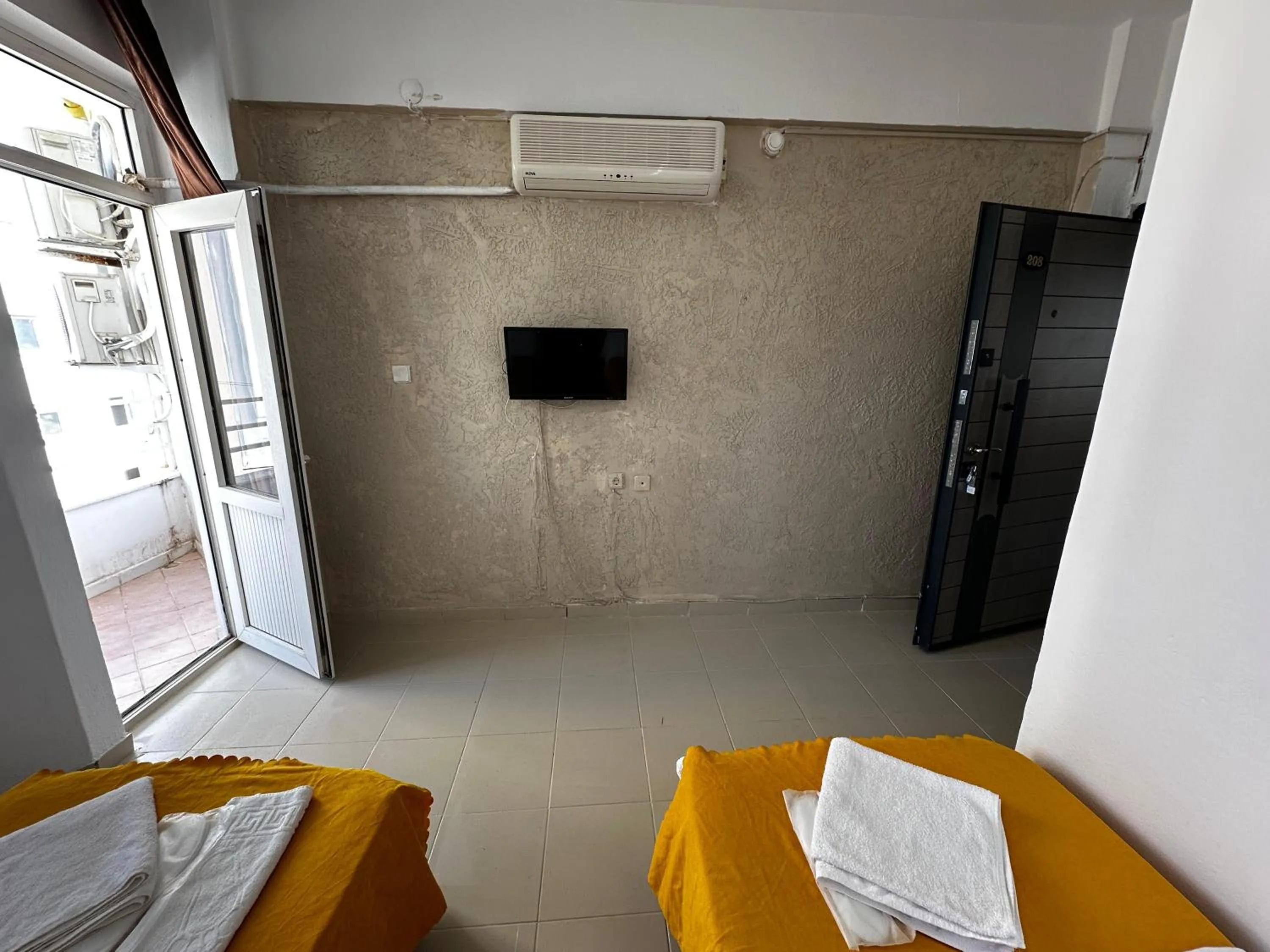 Photo of the whole room in FİNİKE SEVER OTEL