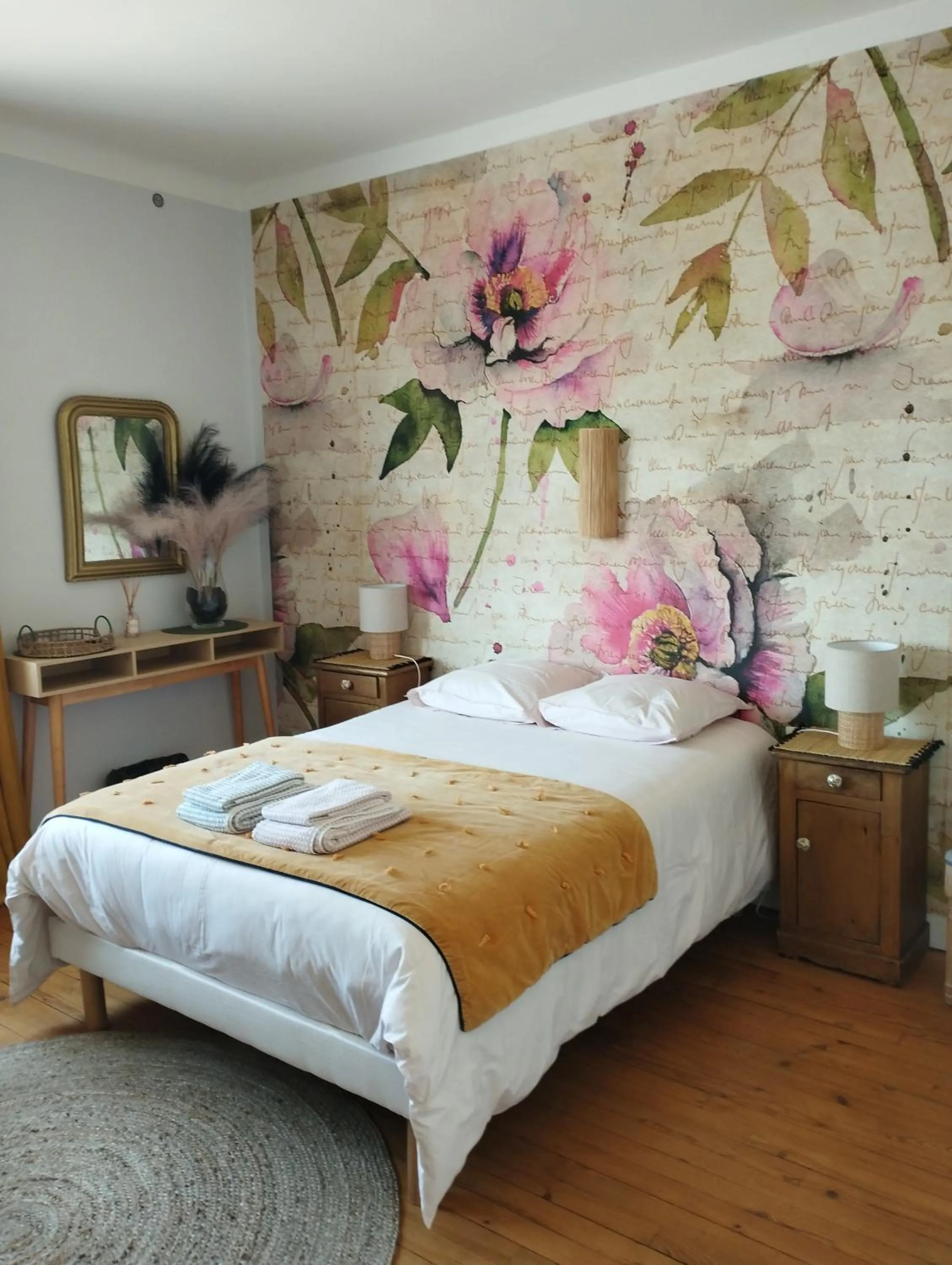 Bedroom, Bed in Villa Saint-Germain
