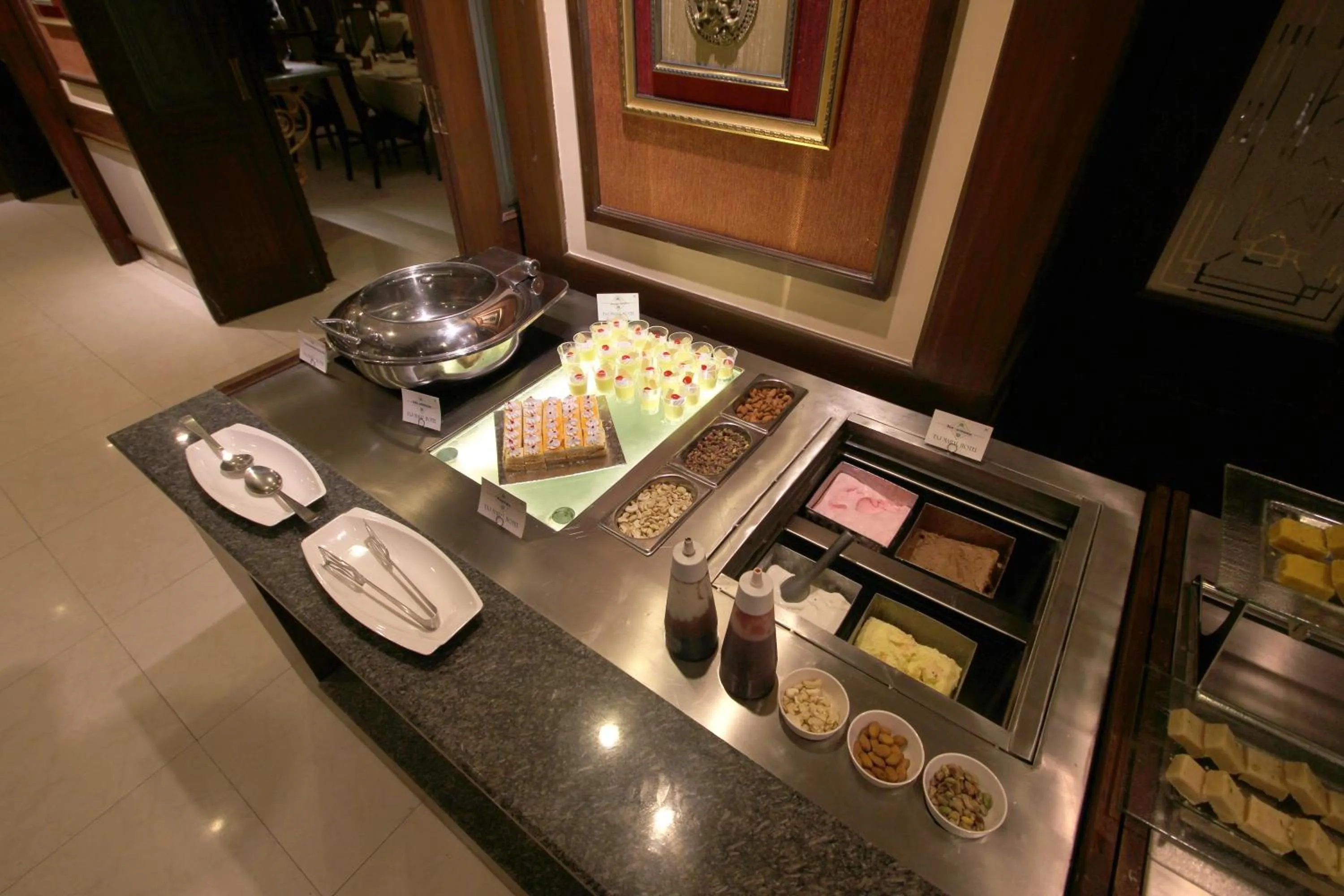 Food in Taj Mahal Hotel Abids