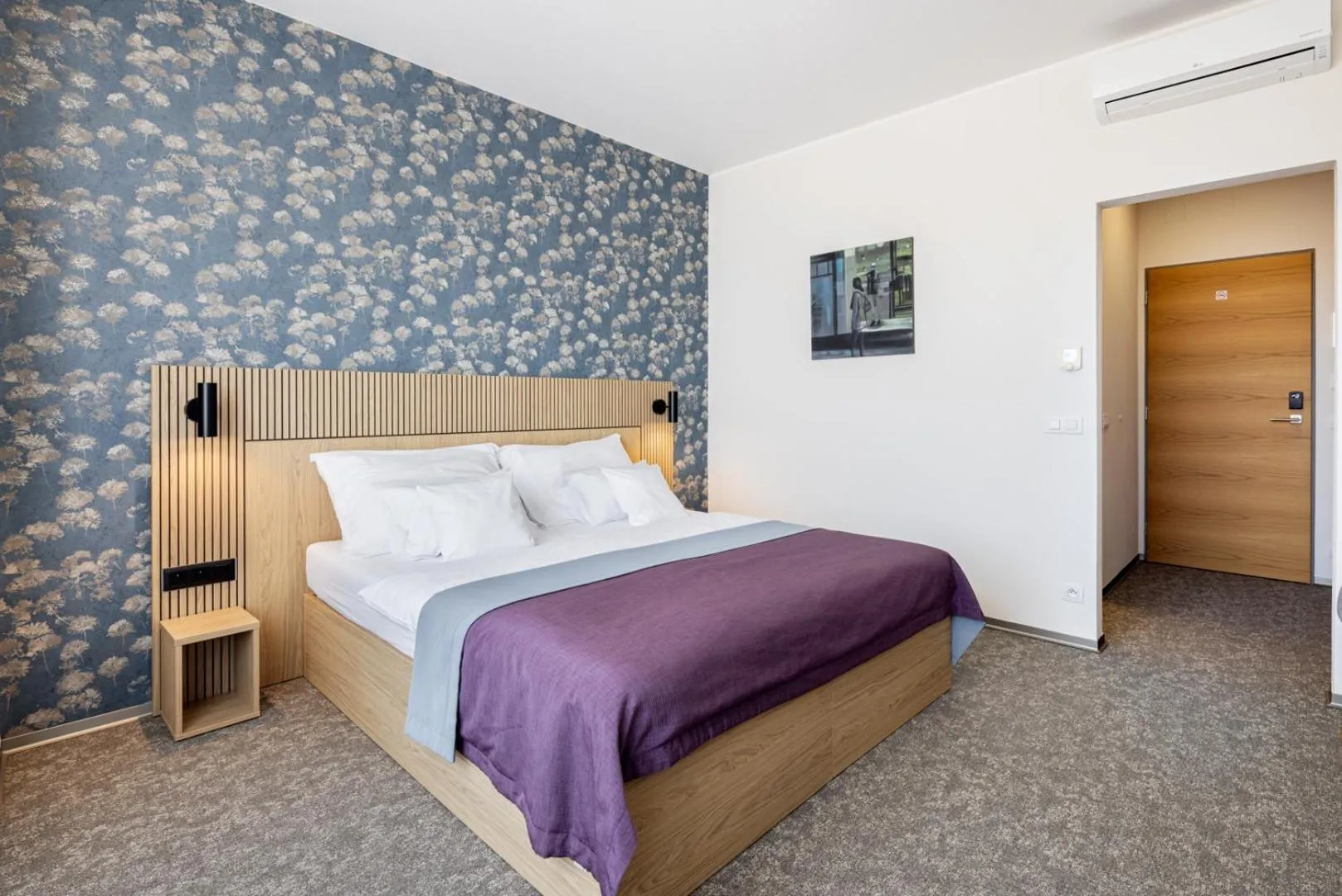Bed in Hotel Vinice Hnanice