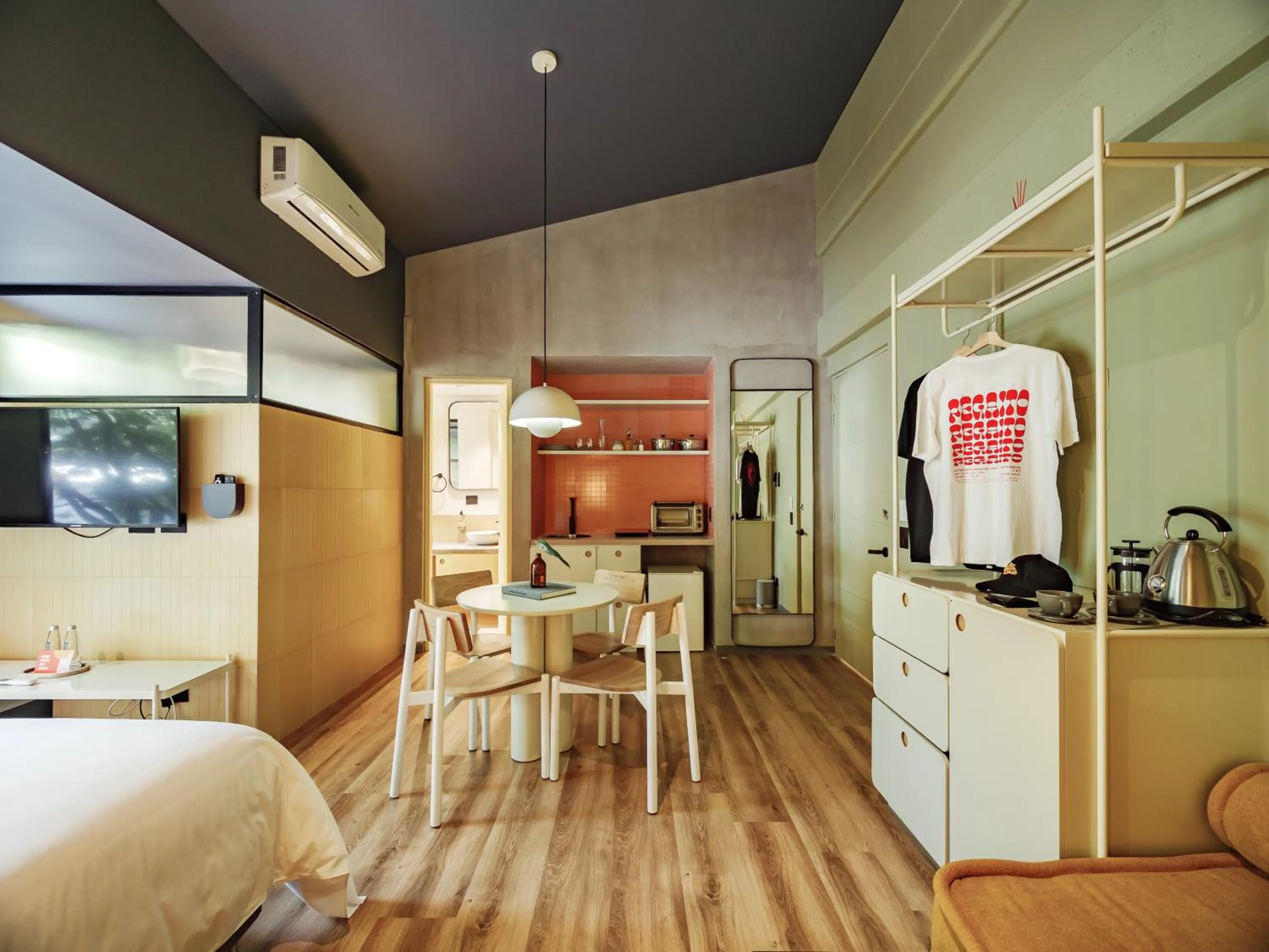 Bed in The Somos Flats Provenza