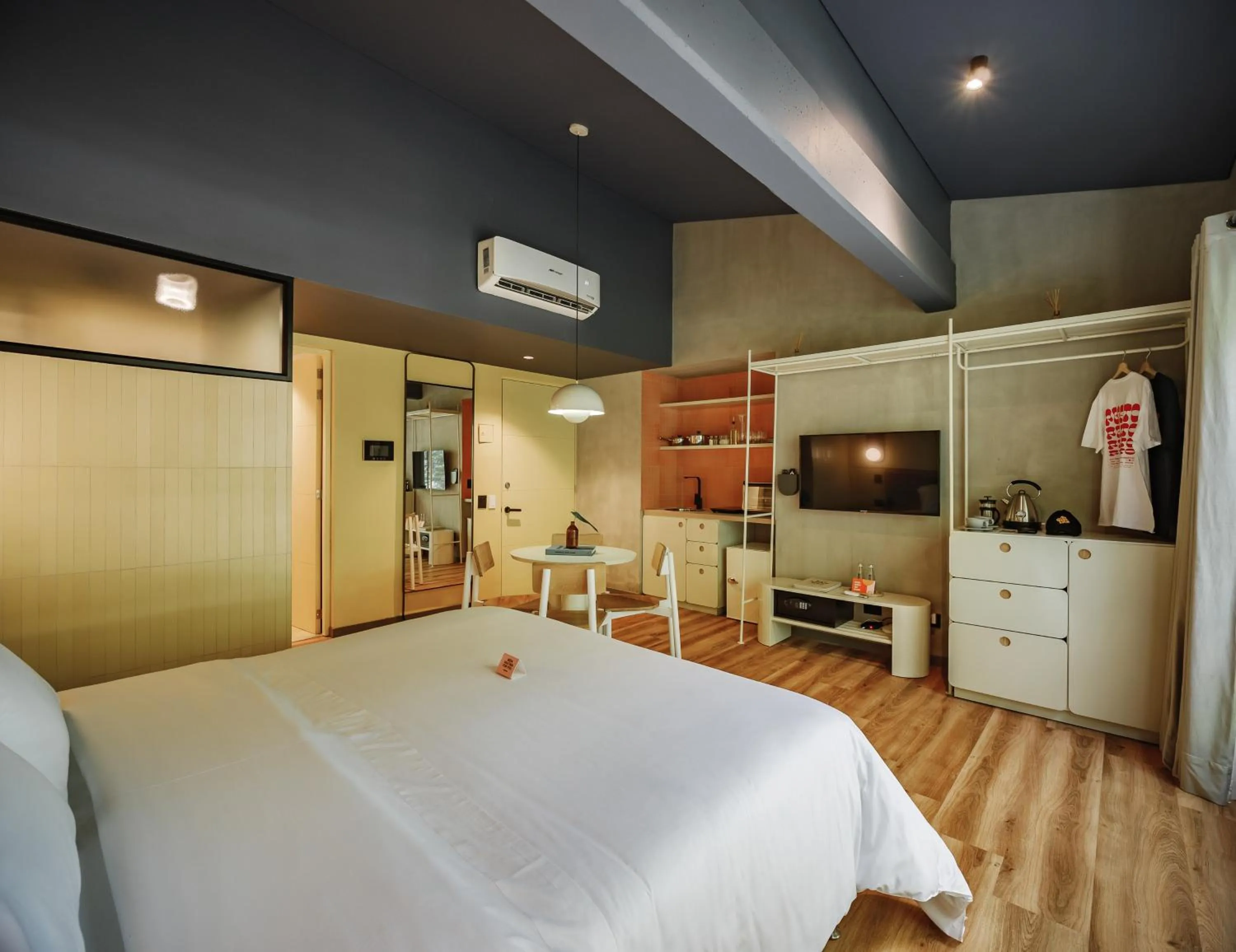 Bed in The Somos Flats Provenza