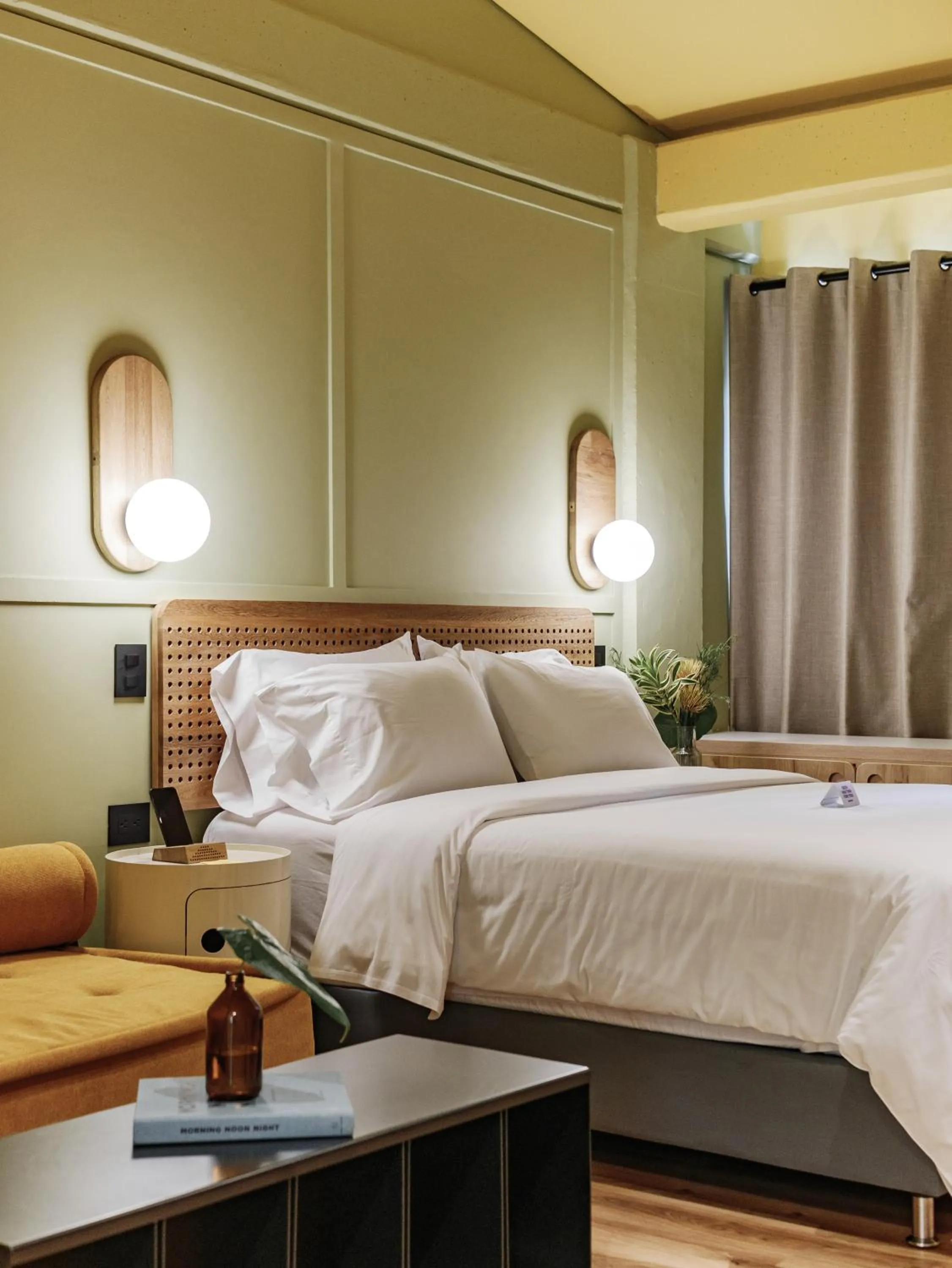 Bed in The Somos Flats Provenza